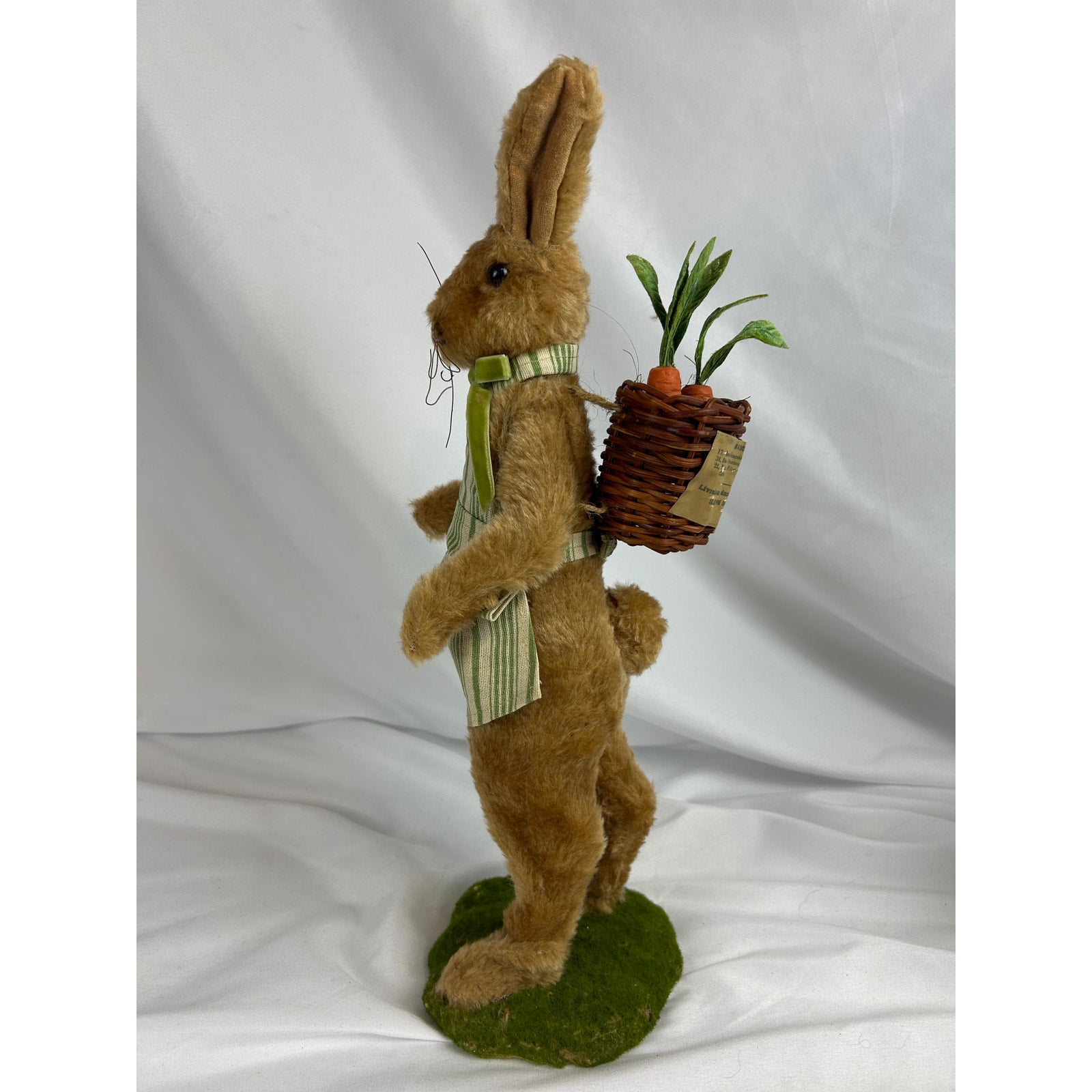 Bethany Lowe 16 Inch Easter Rabbit Maisons De Vente w Basket Display
