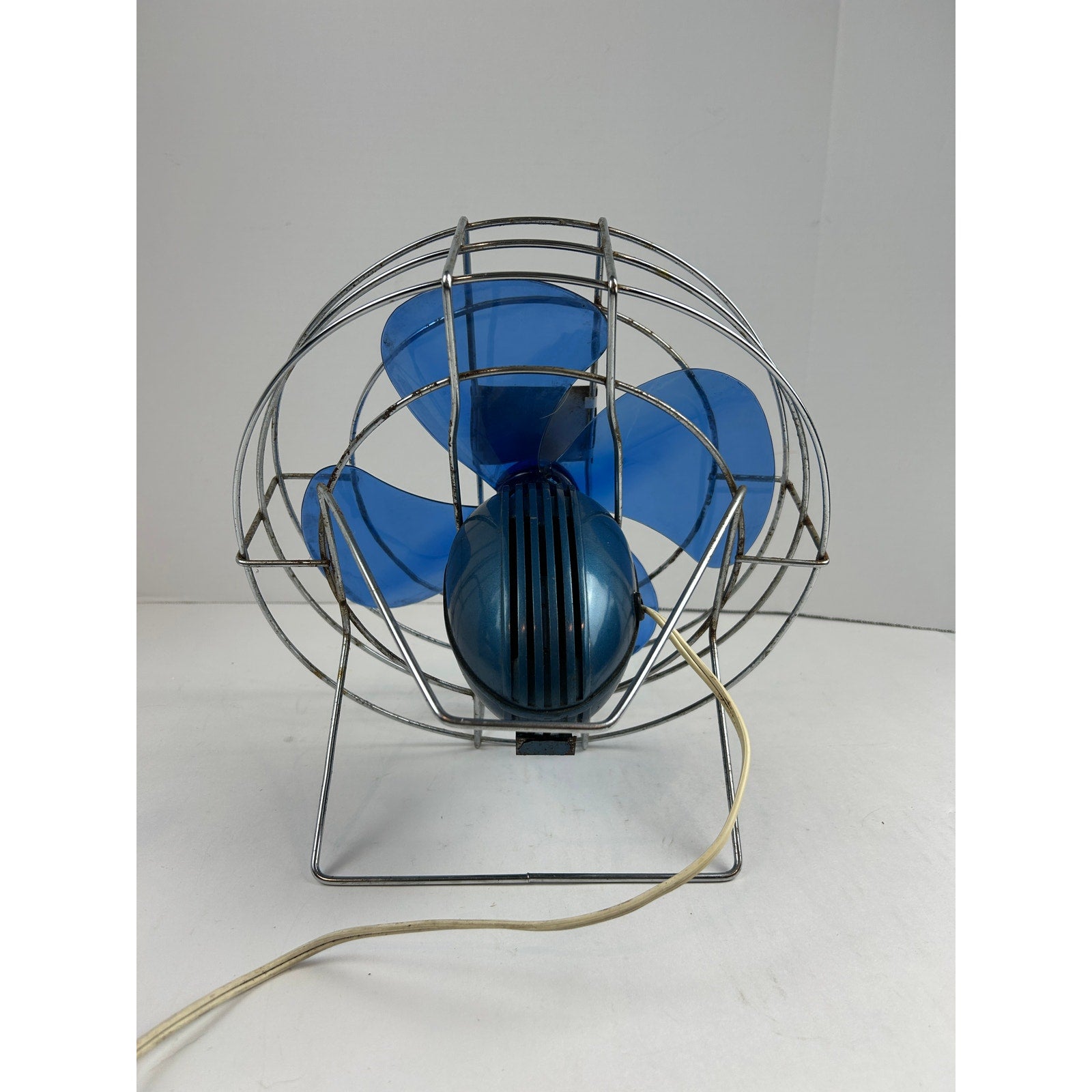 Working Westinghouse Flipper Fan Vintage 5-Blade Blue Plastic Guard Rusted