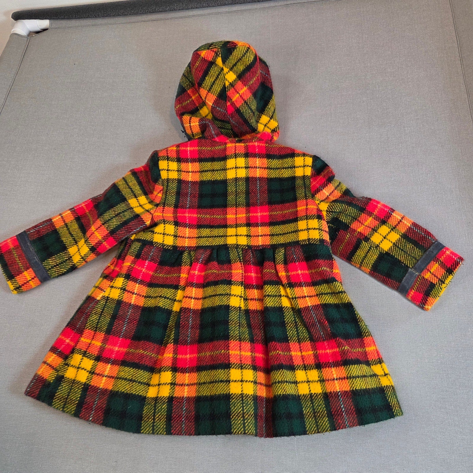 Vintage 60s 70s Girls Hooded Plaid Wool Blend Coat Belted Unbranded