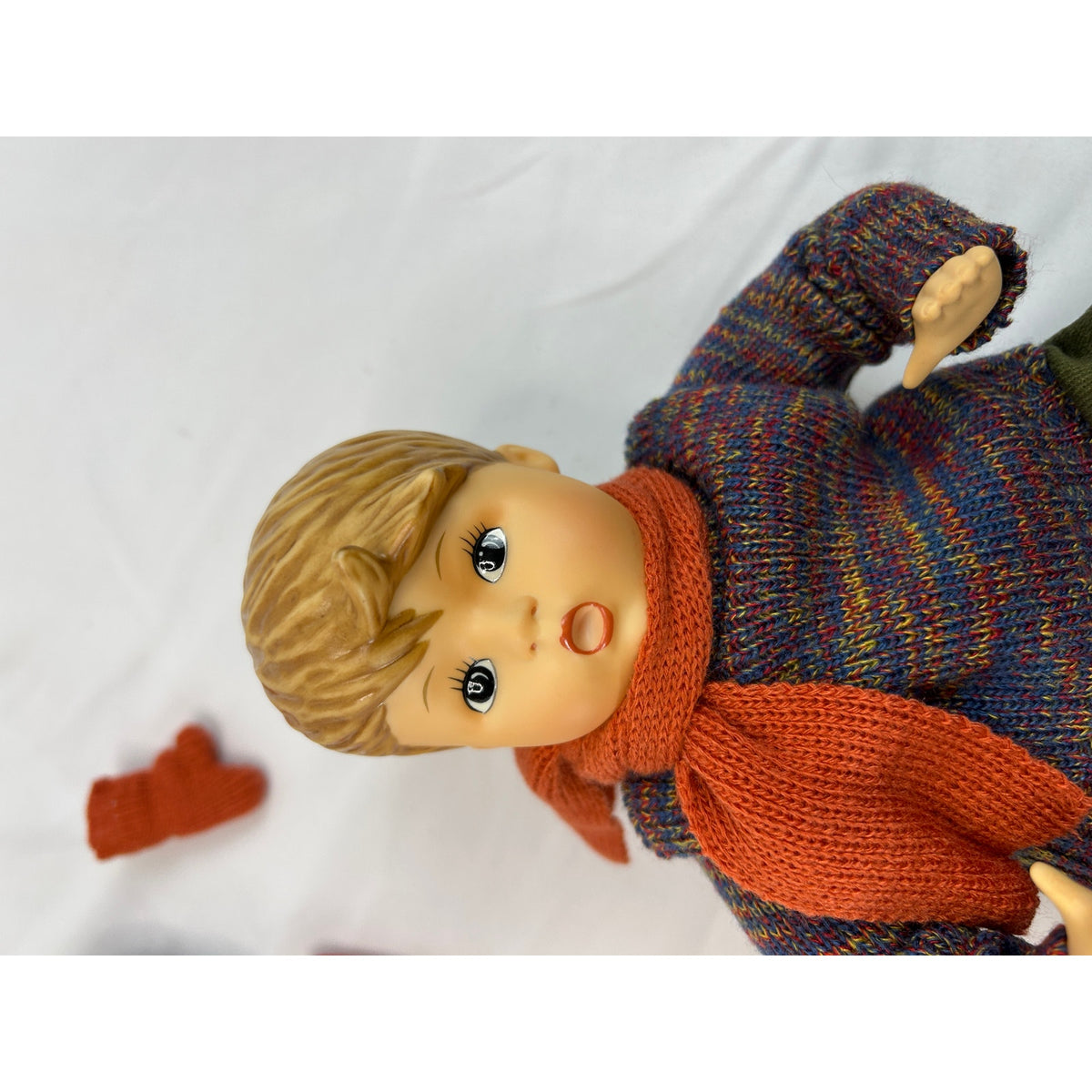M.I. Hummel Goebel #960 Ride Into Christmas Doll Sled Box 11" Vintage Tree READ