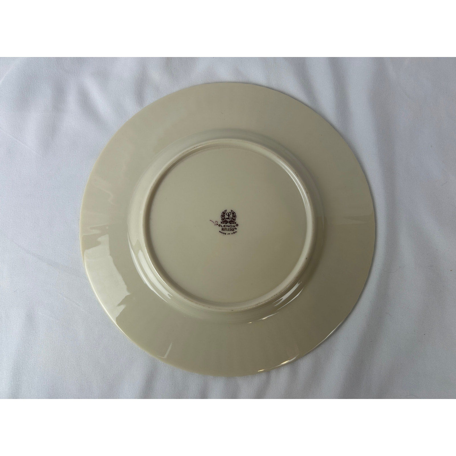 Lenox Rutledge Luncheon Plate 8.5 Inch Floral Ivory Gold Trim Made USA