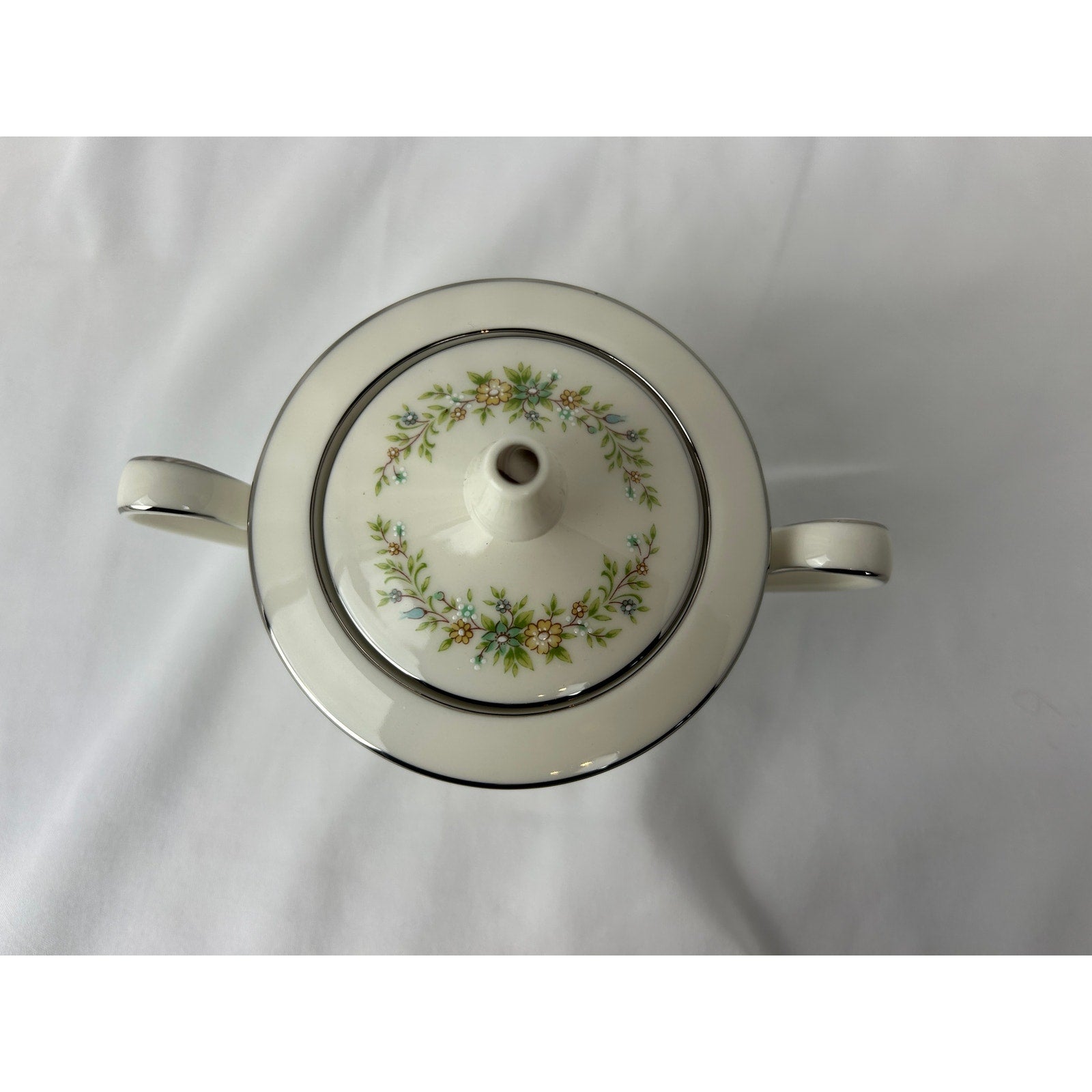 Noritake Christina 7056 Ivory China Lidded Sugar Bowl Floral Silver Trim