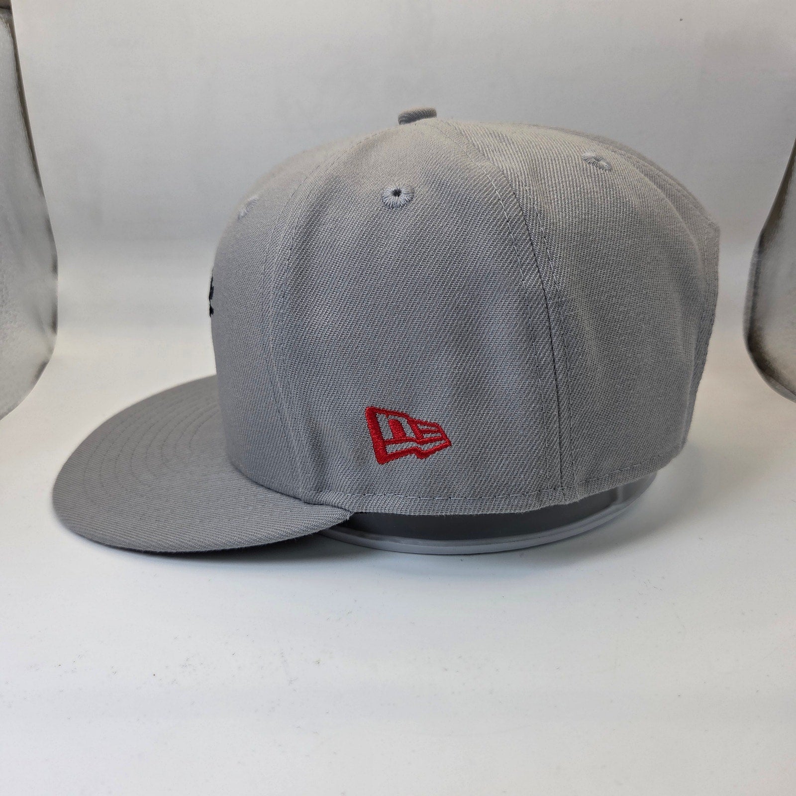New Era Daffy Duck Skateboard Team USA 9FIFTY Snapback Hat OSFM