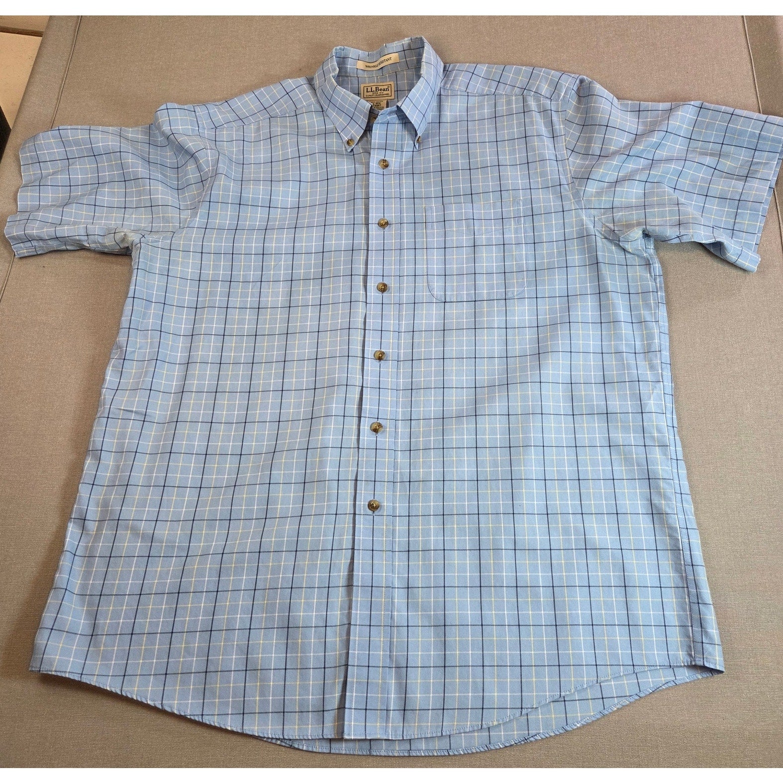 LL Bean Mens L Wrinkle Resistant Short Sleeve Shirt Blue Plaid Cotton Malaysia