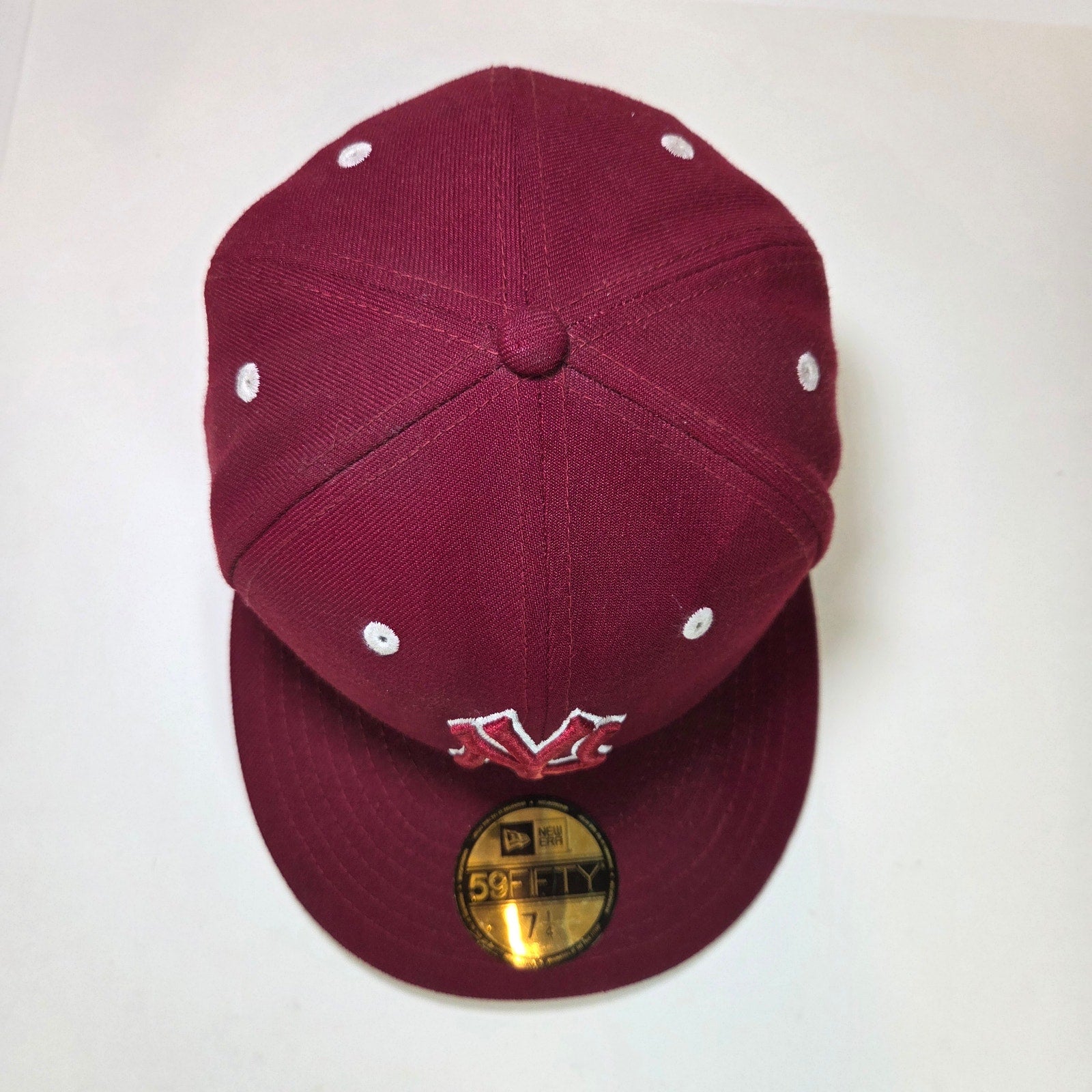 New Era 59FIFTY NY Yankees Fitted Hat 7 1/4 Burgundy/Maroon Gray Undervisor