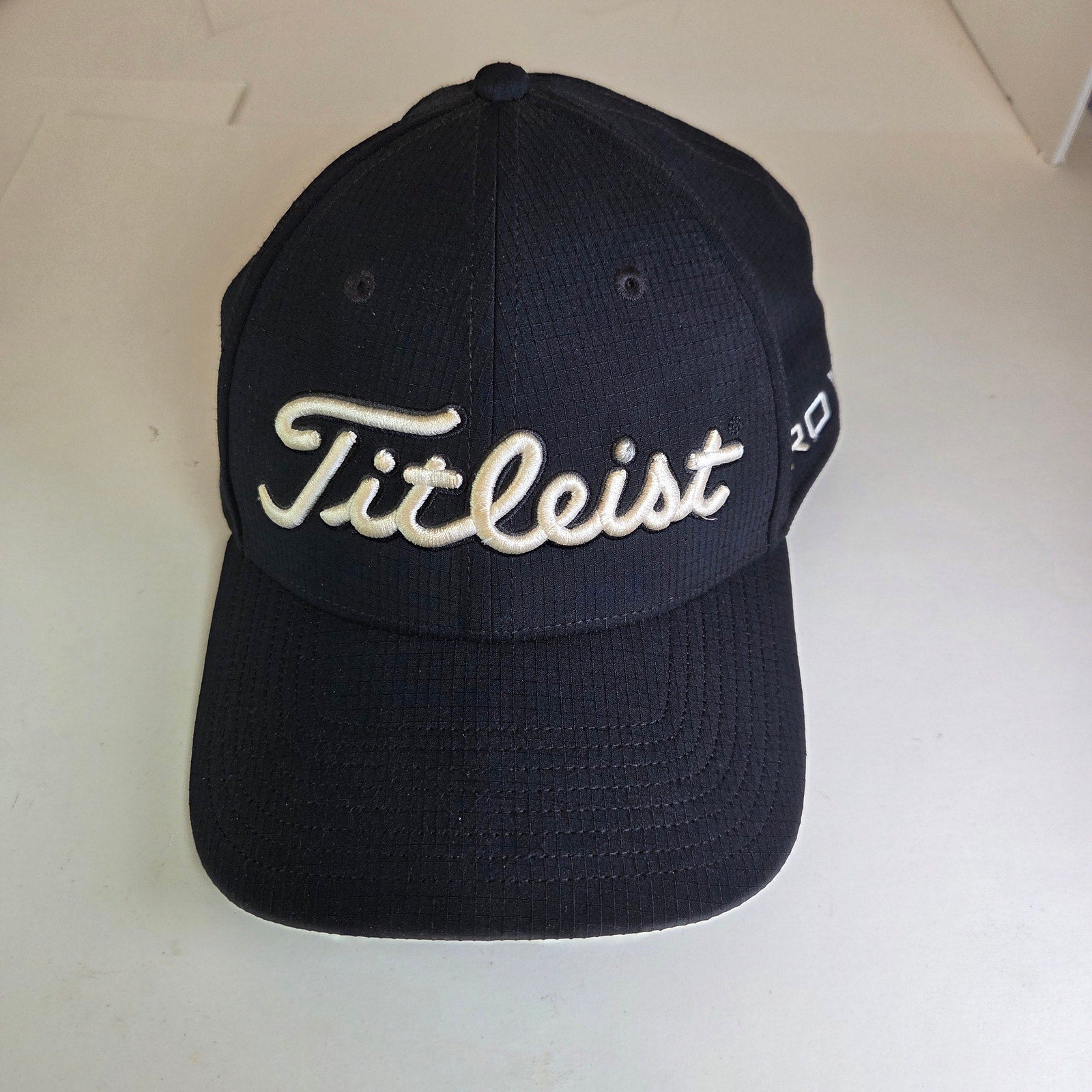 Titleist Pro V1 A‑Flex Tour Performance Fitted Hat Black Size L/XL