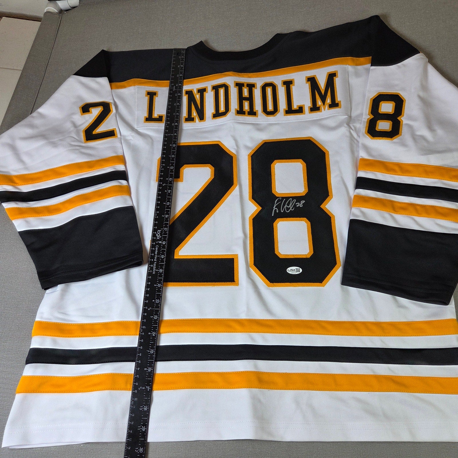Elias Lindholm Signed Boston Bruins Custom Jersey XL JSA COA Auto