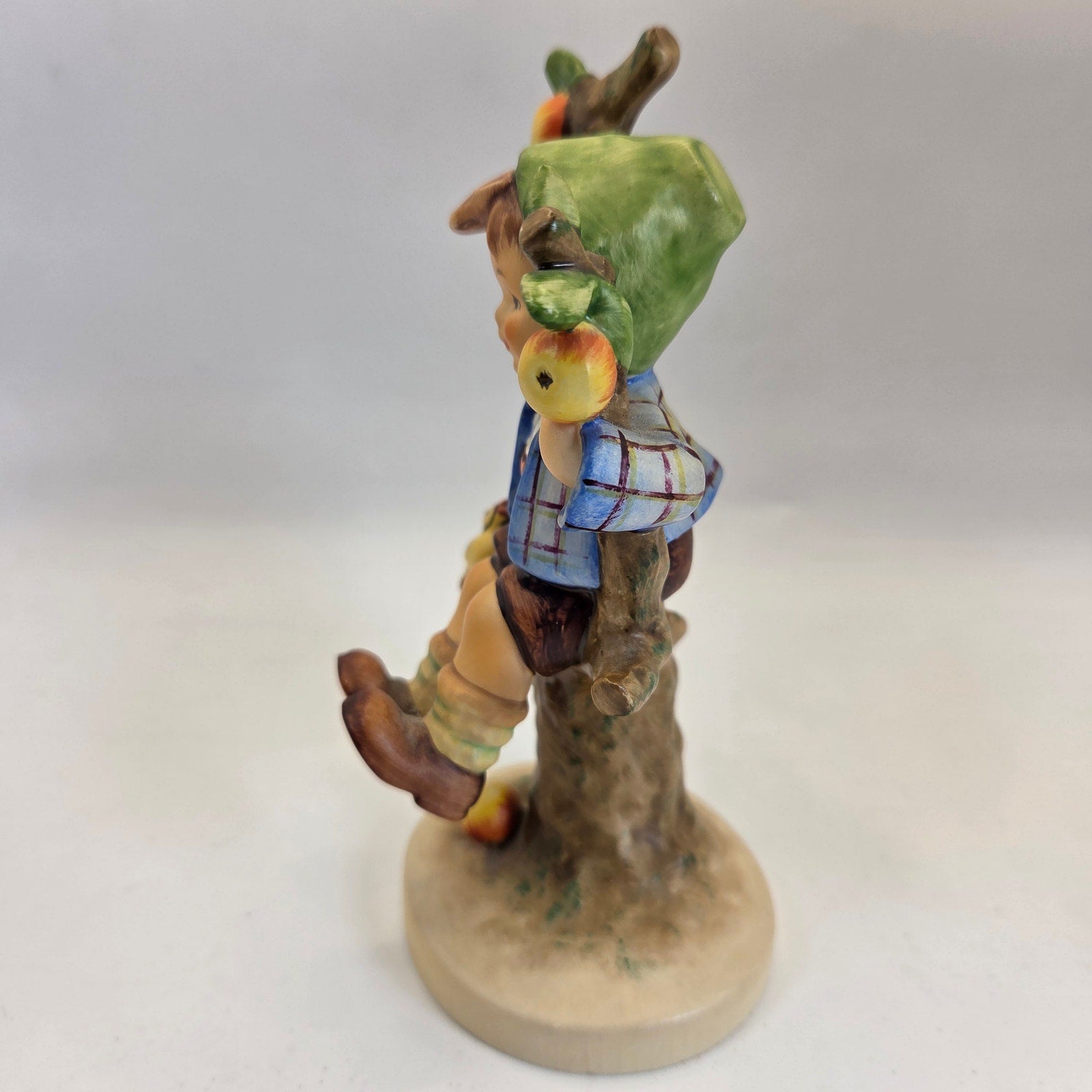 Goebel Hummel Apple Tree Boy 142/1 TMK5 West Germany Figurine 5.75" Tall