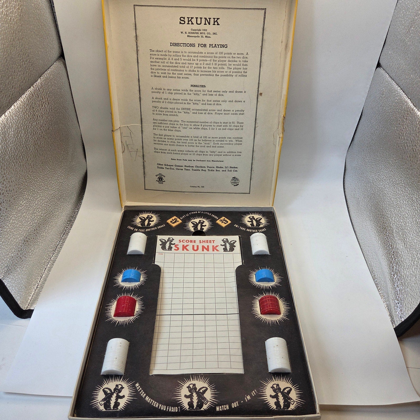W.H. Schaper Skunk Dice Game 1953 Vintage Complete Set w Chips Dice Box