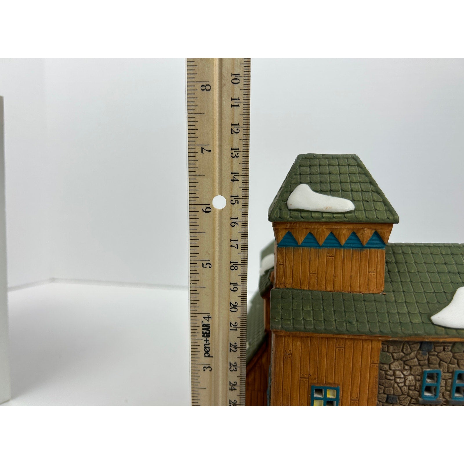Department 56 New England Village McGrebe Cutters & Sleighs 1991 w Box Lighted