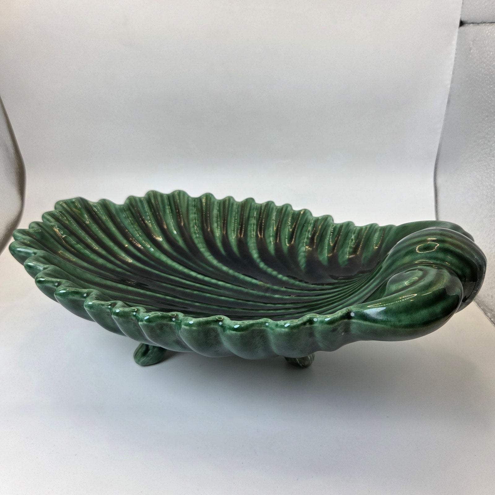 Vintage 1959 Green Glazed Shell Form Footed Art Pottery Dish Centerpiece 11in