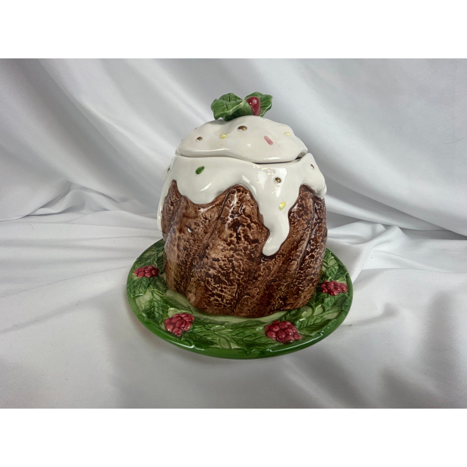 Vintage Ceramic Christmas Pudding Cookie Jar Holly Plate Japan Style -Retired