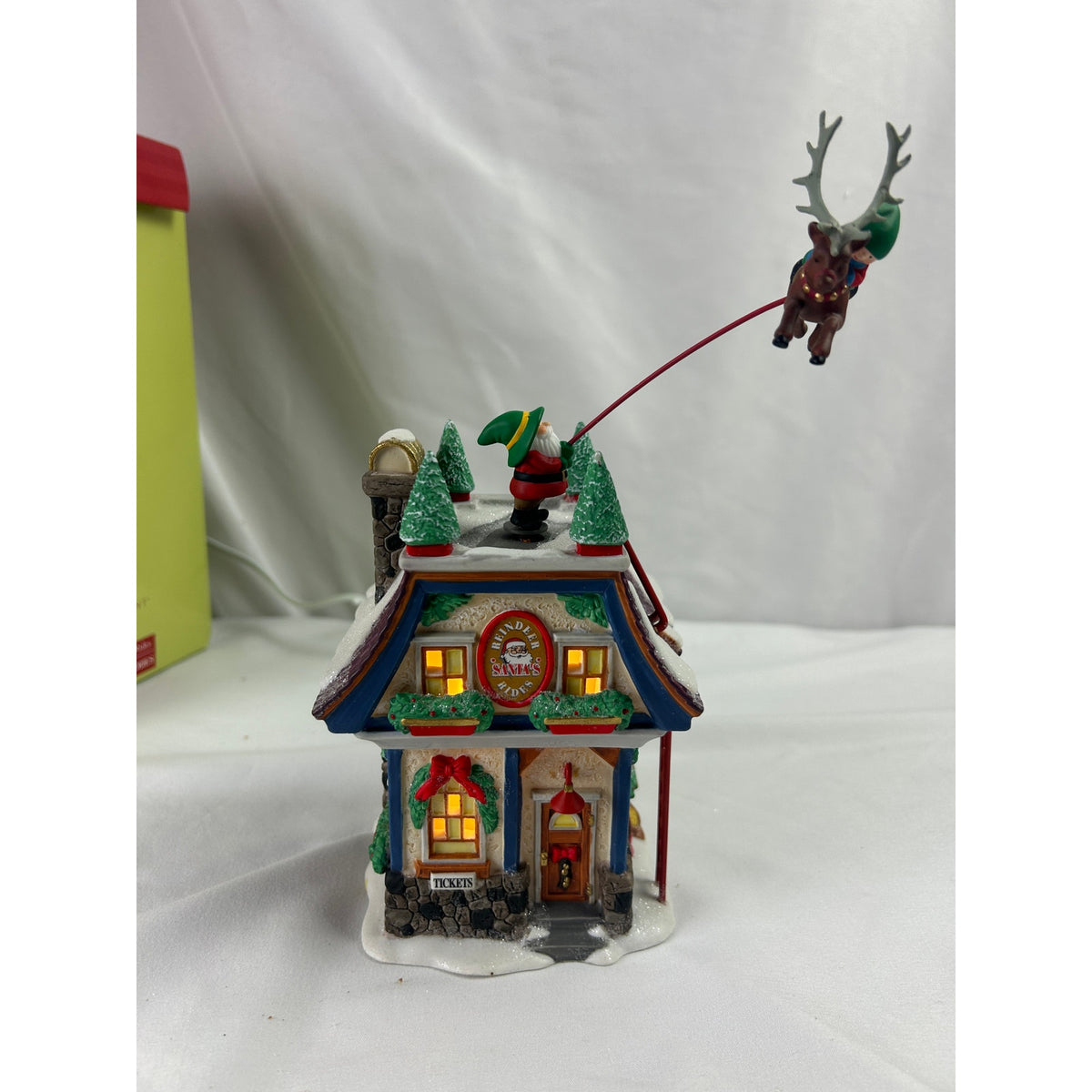 Depart 56 Santa's Reindeer Rides 56748 North Pole Special Edition 2002 -Working
