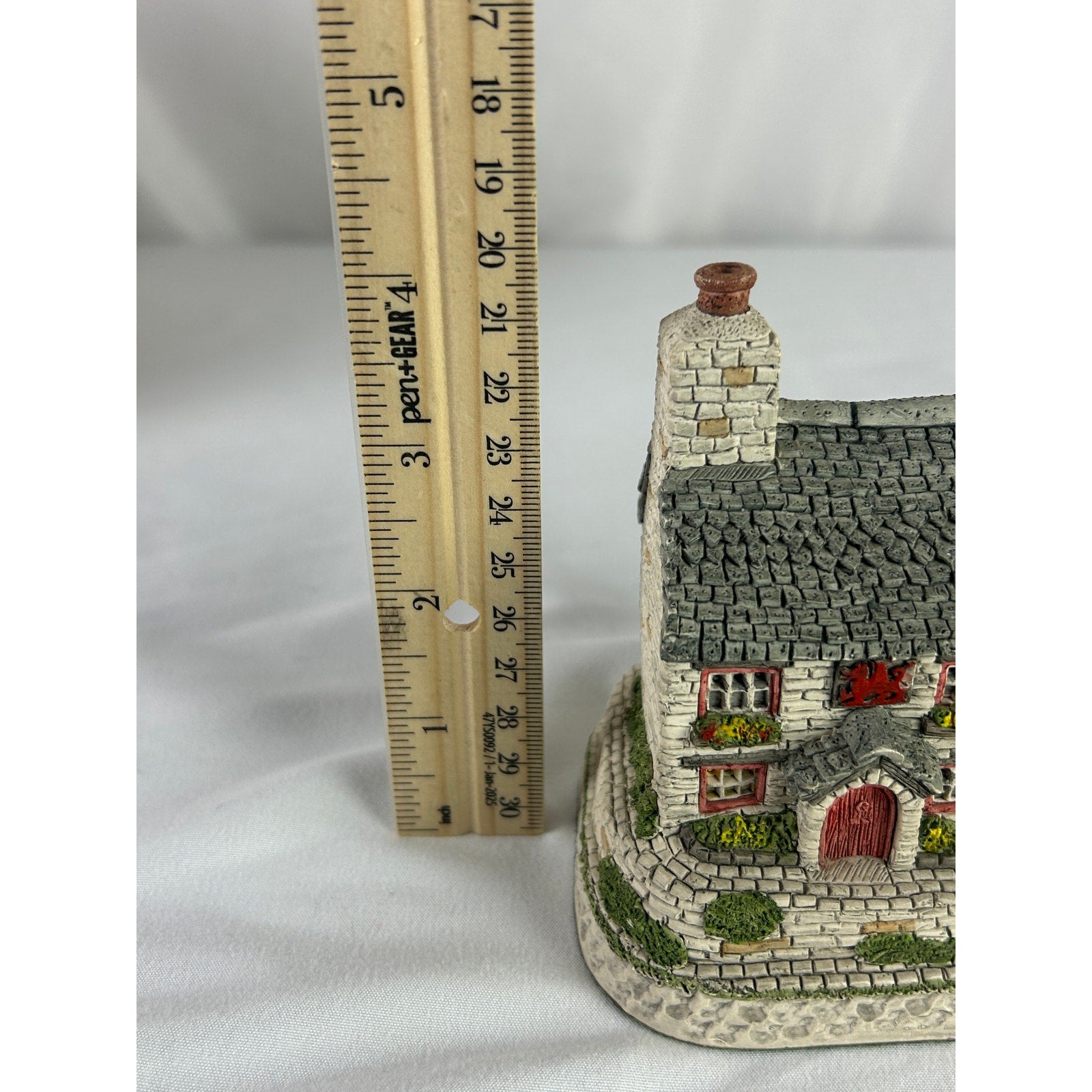 David Winter Y Ddraig Goch Welsh Collection Cottage 1993 Boxed