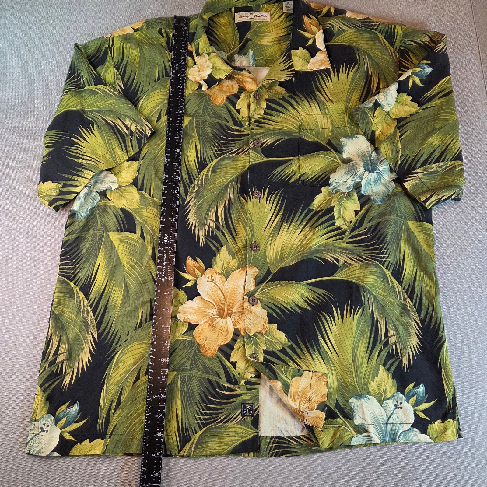 Tommy Bahama Relax Silk Camp Shirt Men’s XL Palm Leaf Tropical Hawaiian Top
