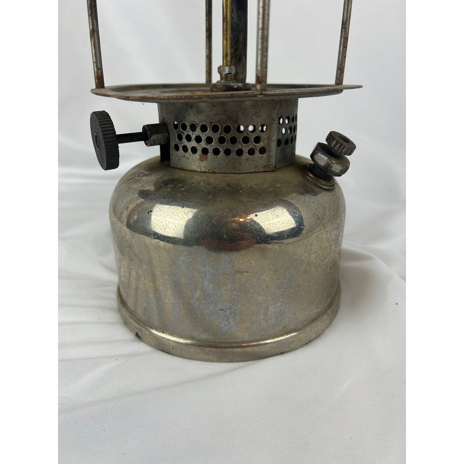 Vintage Coleman The Air-O-Lantern QL Gas Lantern Nickel Fount No Globe Untested