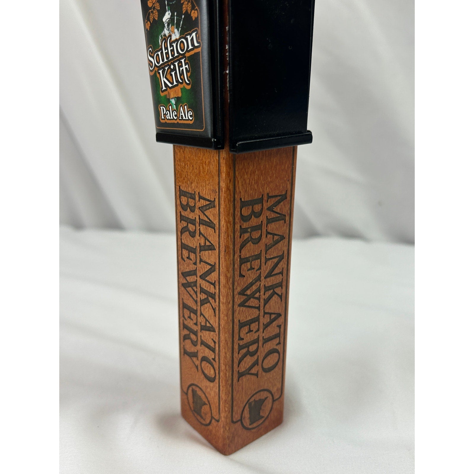 Mankato Brewery Saffron Kilt Pale Ale Beer Tap Handle Minnesota 2010 Wood