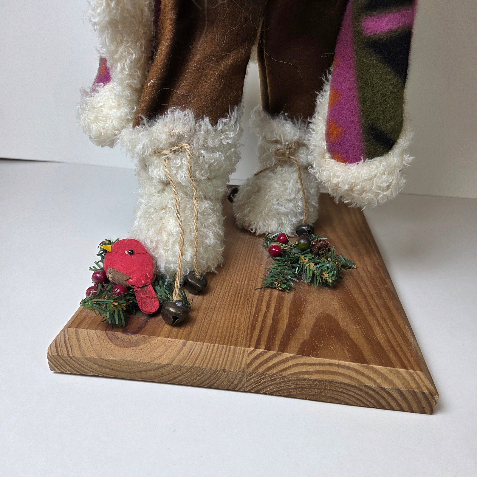 Folk Art Unbranded Santa Claus Christmas Statue 20″ on Wood Base
