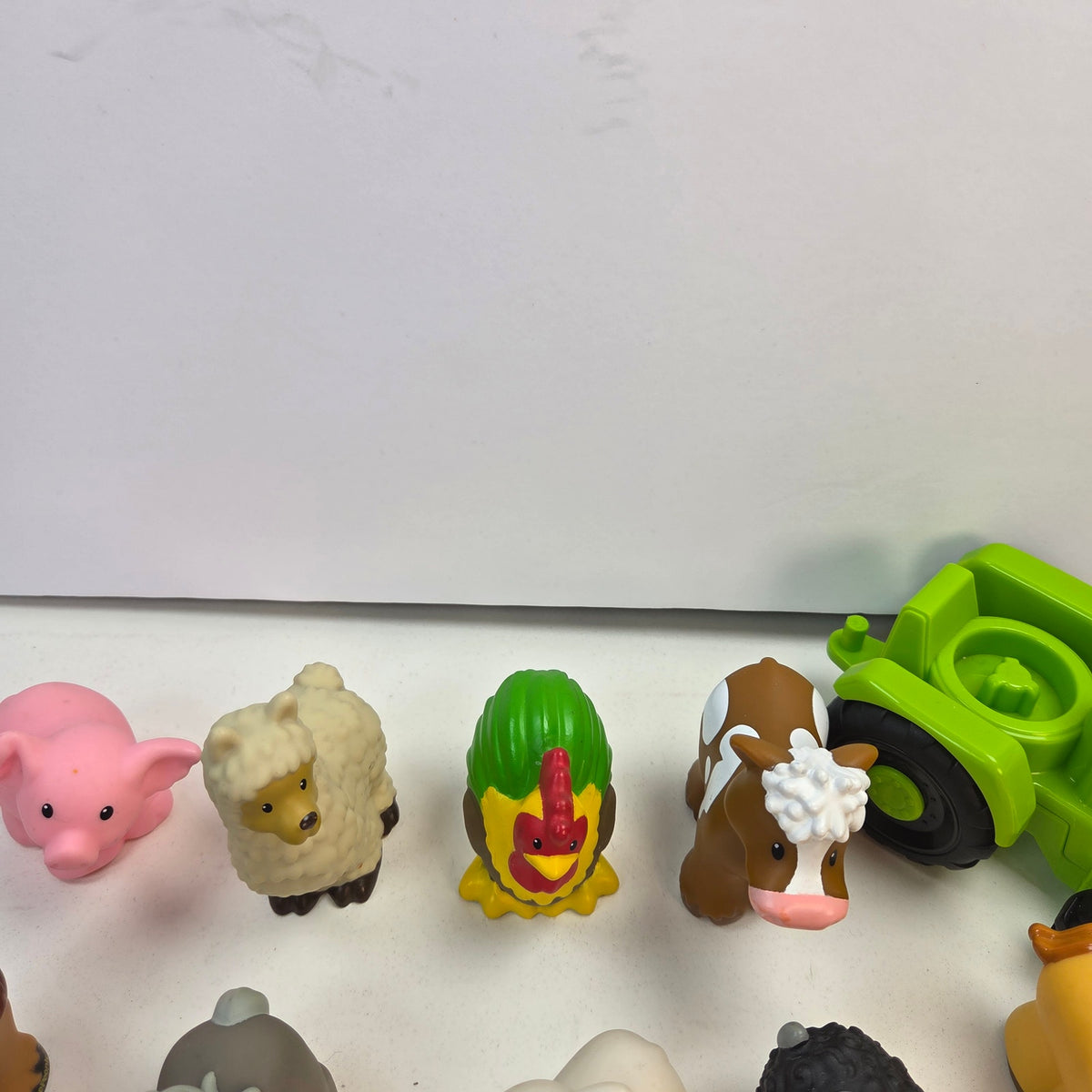 Fisher Price Little People Lot of 25 Figures Farm Animals Green Tractor Toys