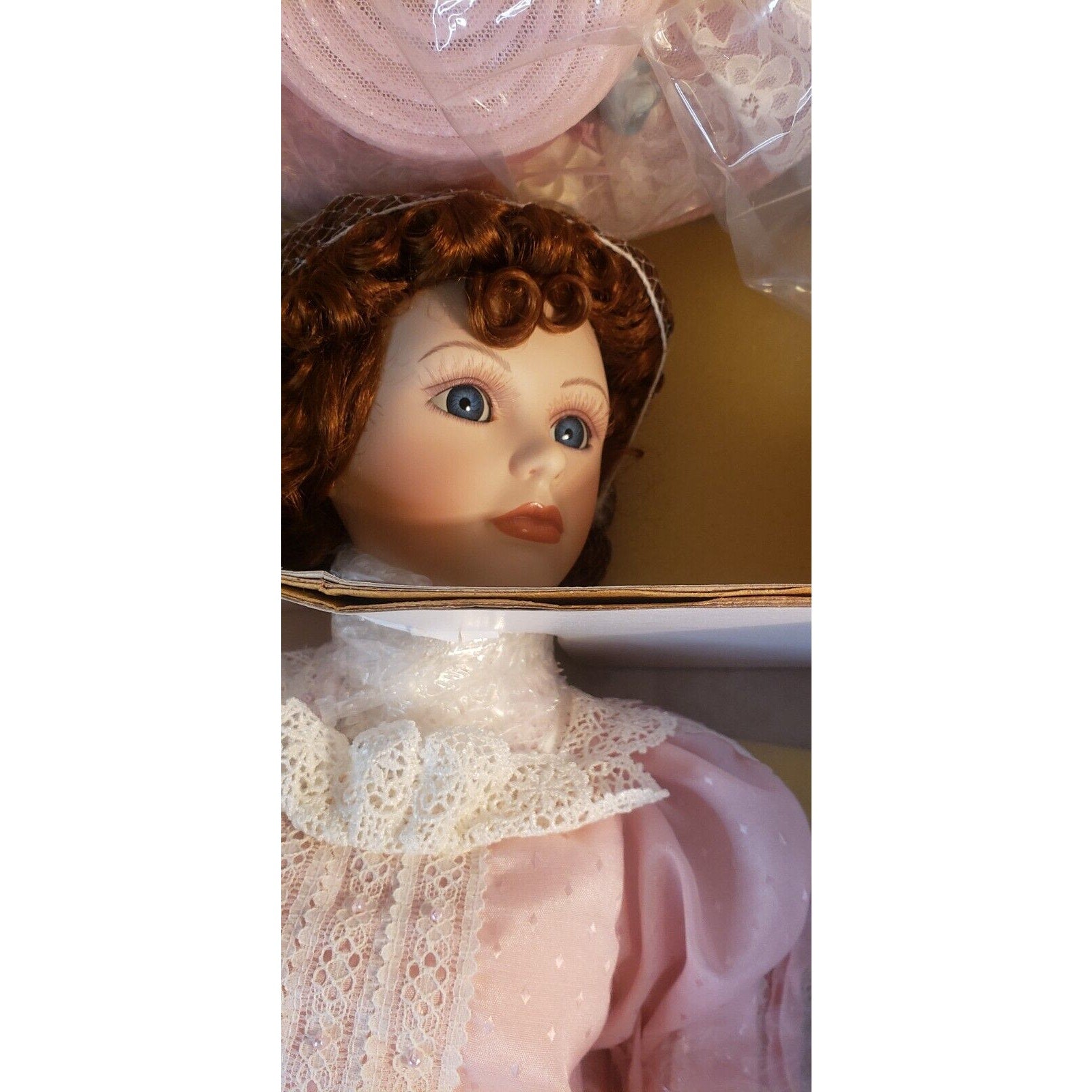 Court of Dolls Olivia 22" Porcelain Doll LE 4115/5000 COA Original Box