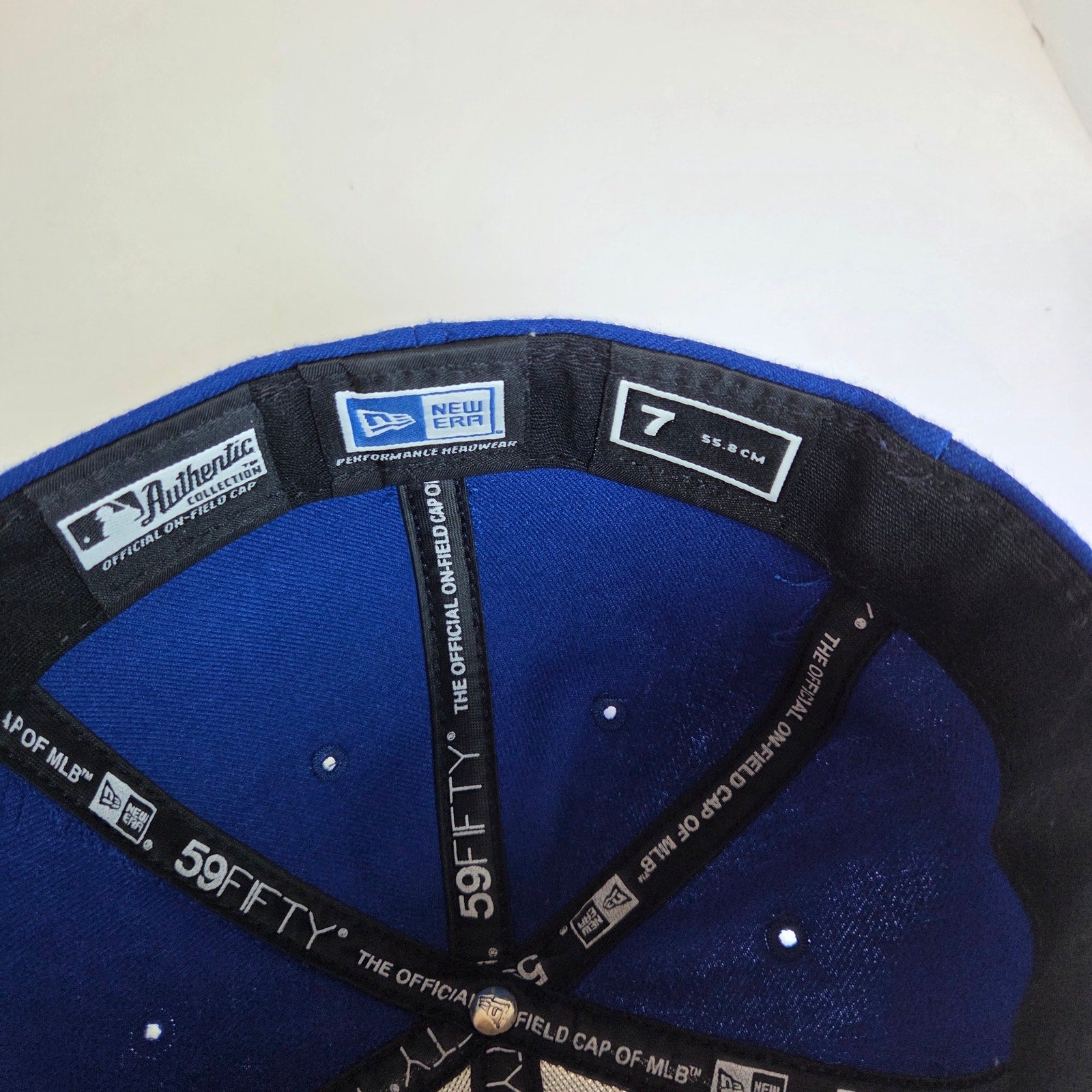 Toronto Blue Jays 59FIFTY New Era Fitted Hat Size 7 MLB Cap Blue White