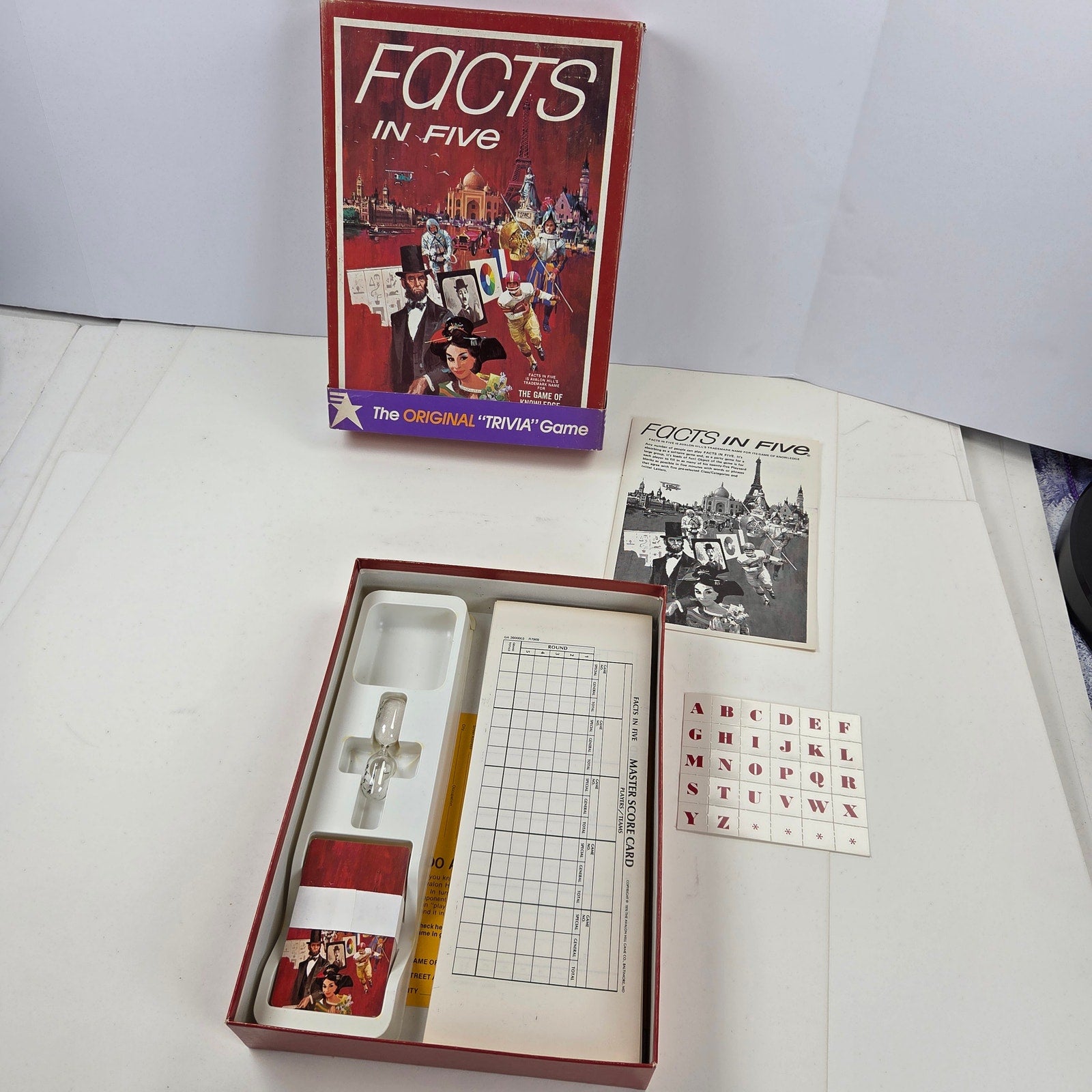 1976 Avalon Hill Facts in Five Original Trivia Game Complete Unpunched Letters