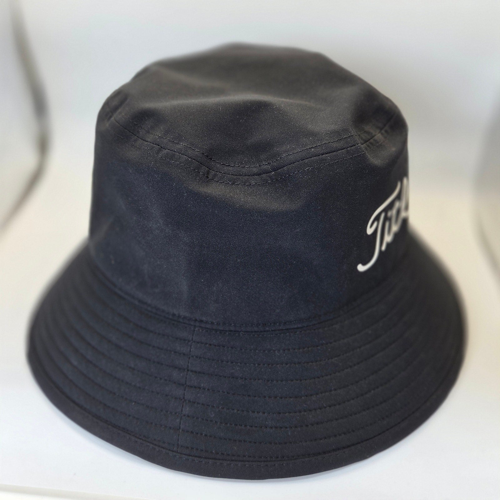 Titleist StaDry Waterproof Golf Bucket Hat Black L/XL Rain Sun Cap Logo