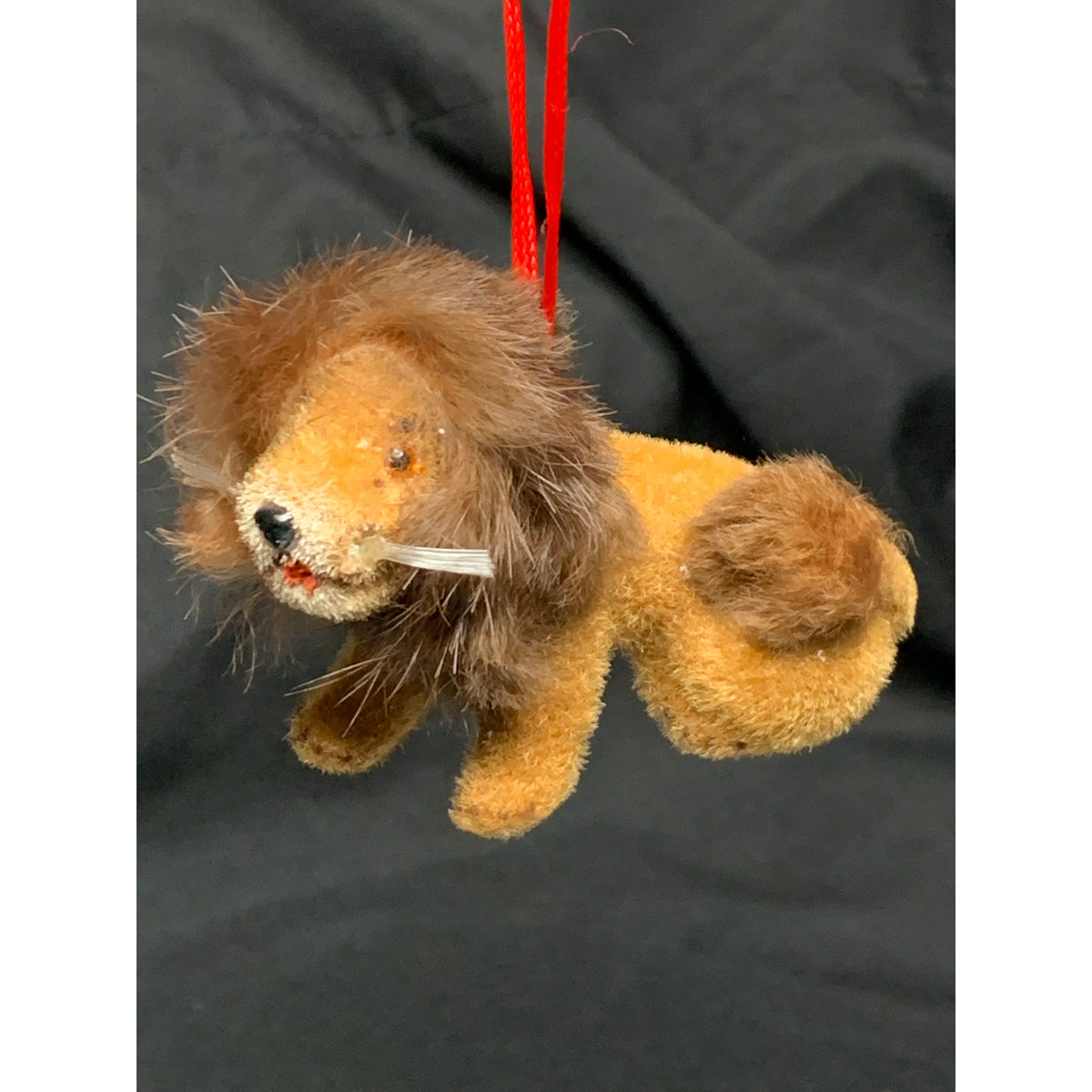 Vintage Wagner Handwork Flocked Lion Ornament West Germany Kunstlerschutz