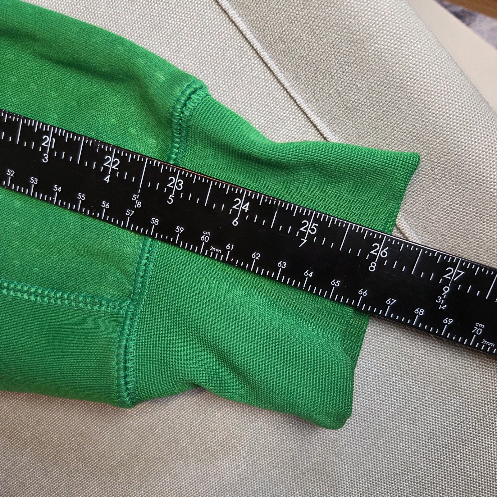 Nike Therma-Fit Hoodie XL Green Rare Graphic Insect Skull Logo Pullover