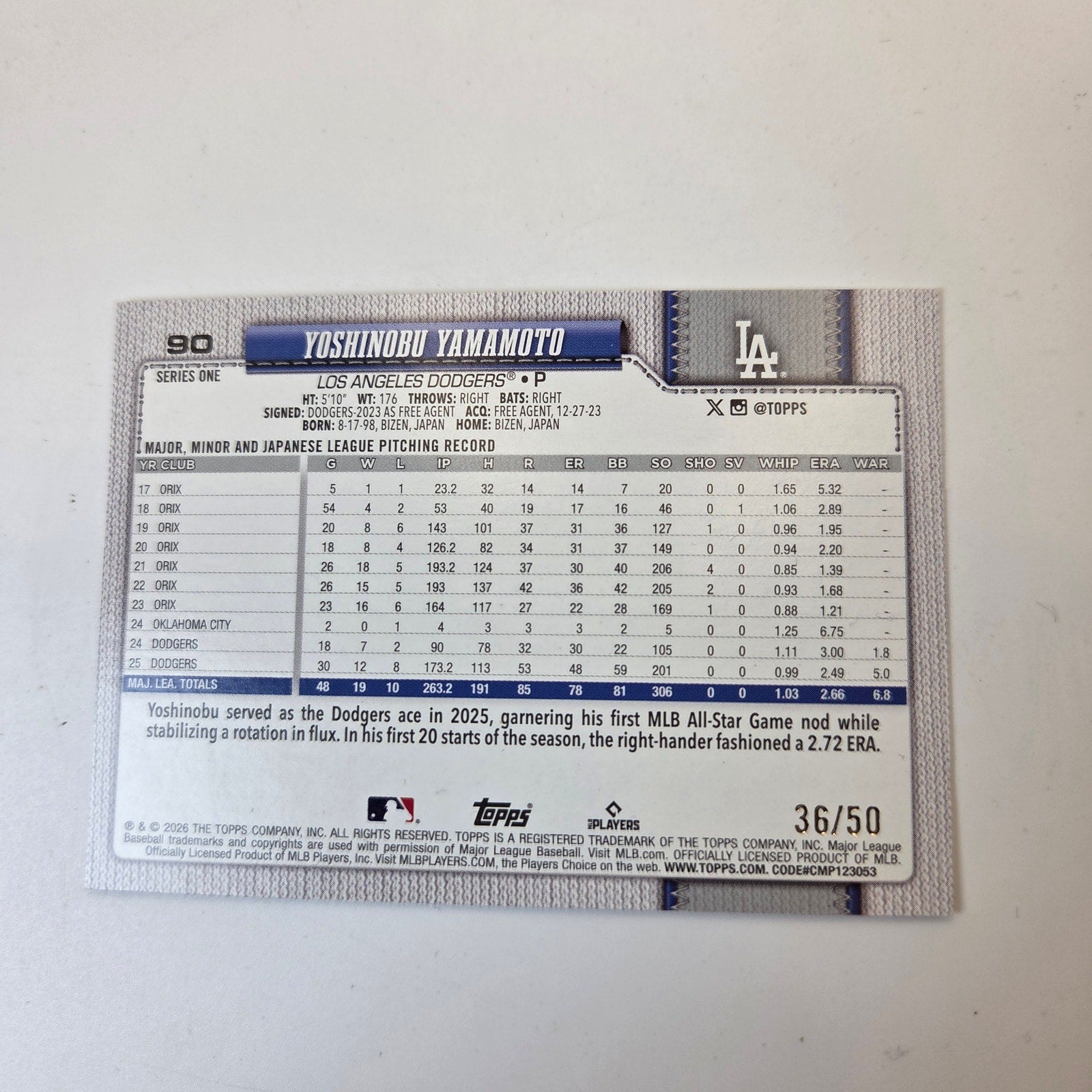 2026 Topps Series 1 Yoshinobu Yamamoto Gold Shimmer 75th Anniversary /50