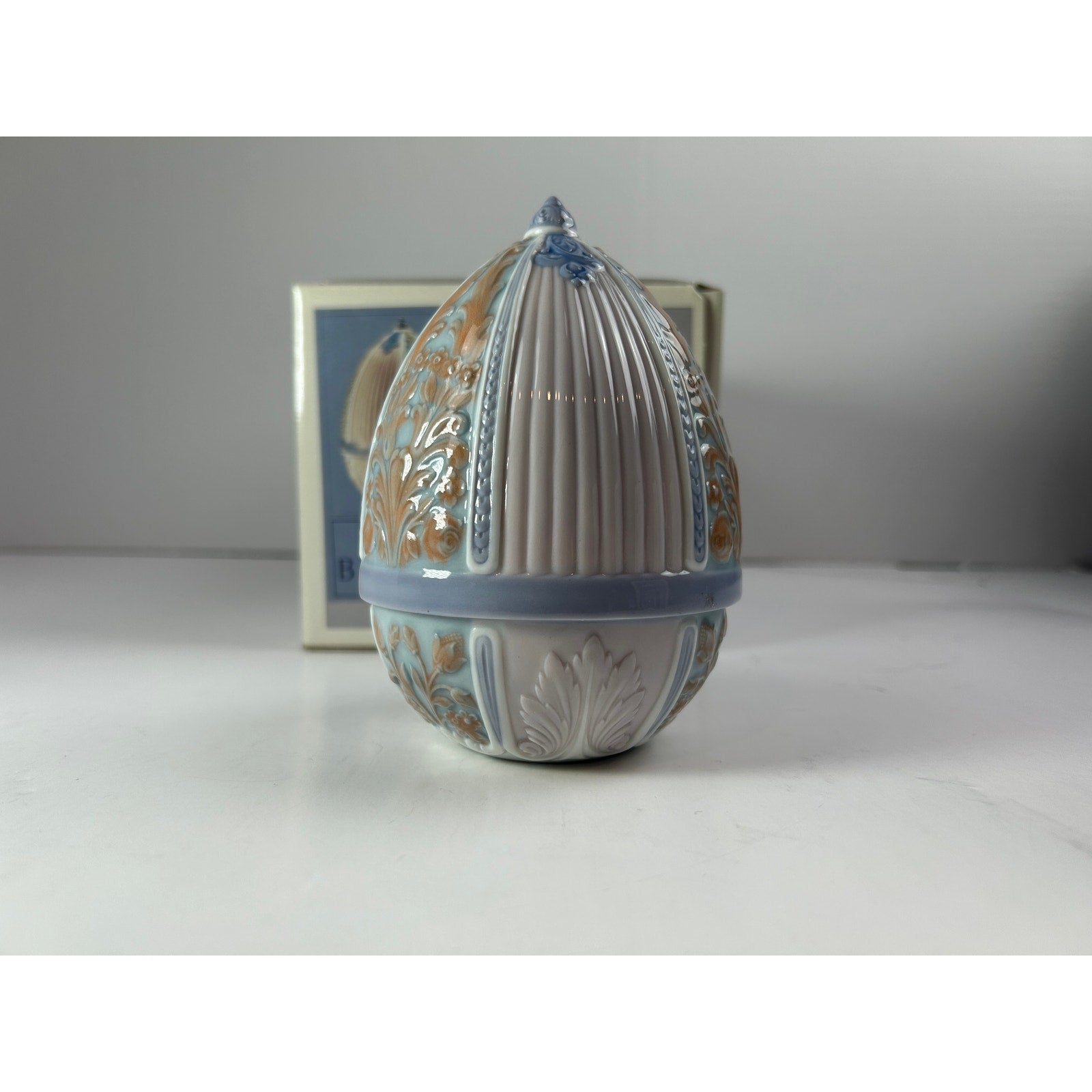 Lladró 06294 Fall Egg Porcelain Four Seasons Surprise Retired 2001 w/ Box
