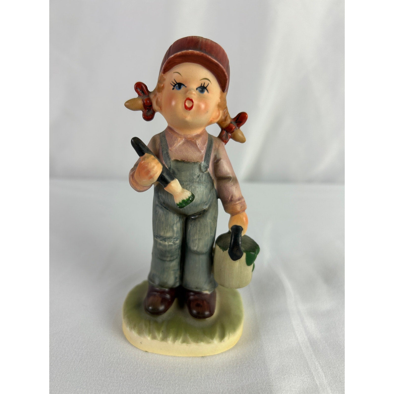 Vintage Napcoware Girl Painting Figurine Paint Brush Bucket C8748