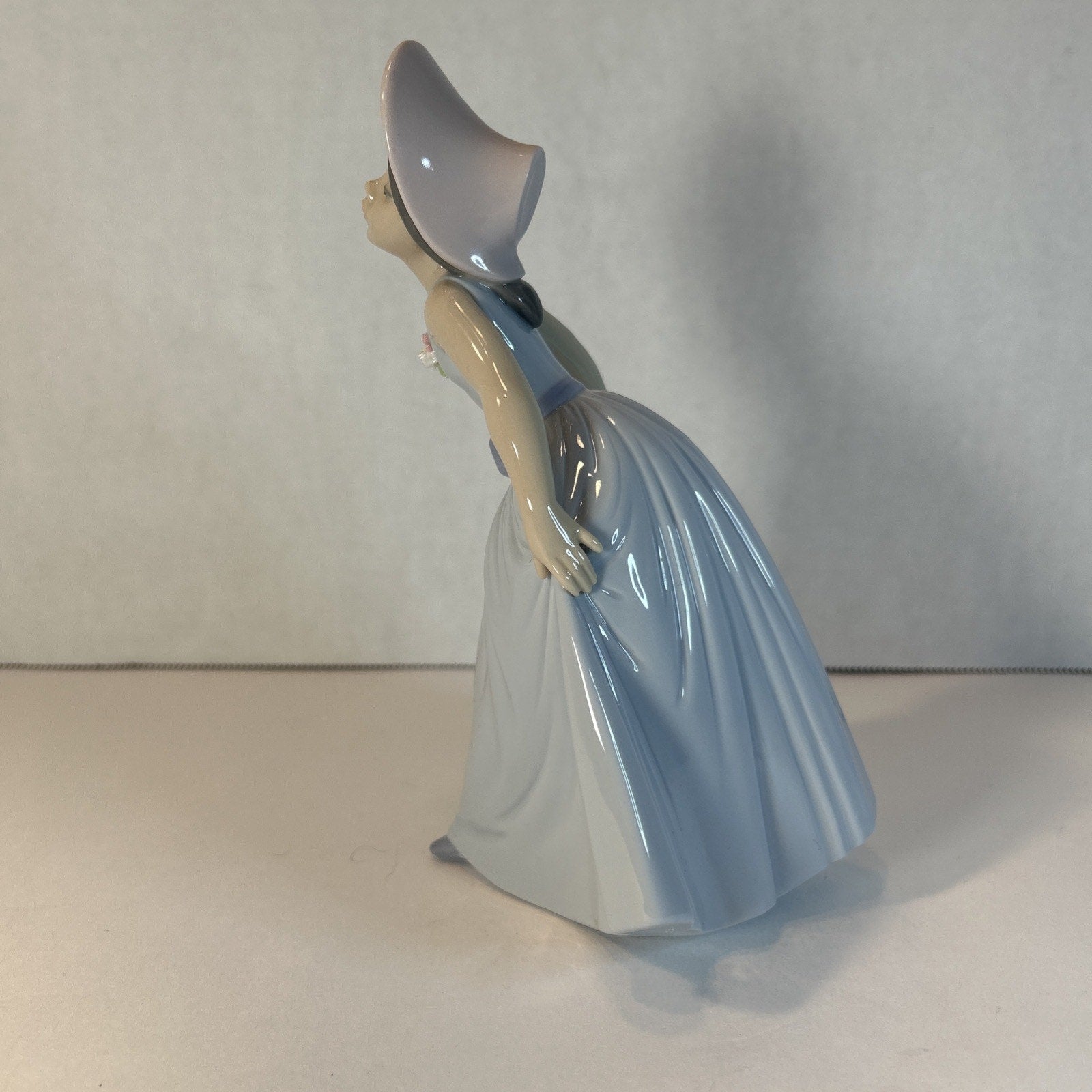 Lladro #6274 Daisy Girl Figurine 7" Retired 2002 Jose Puche Spain Porcelain