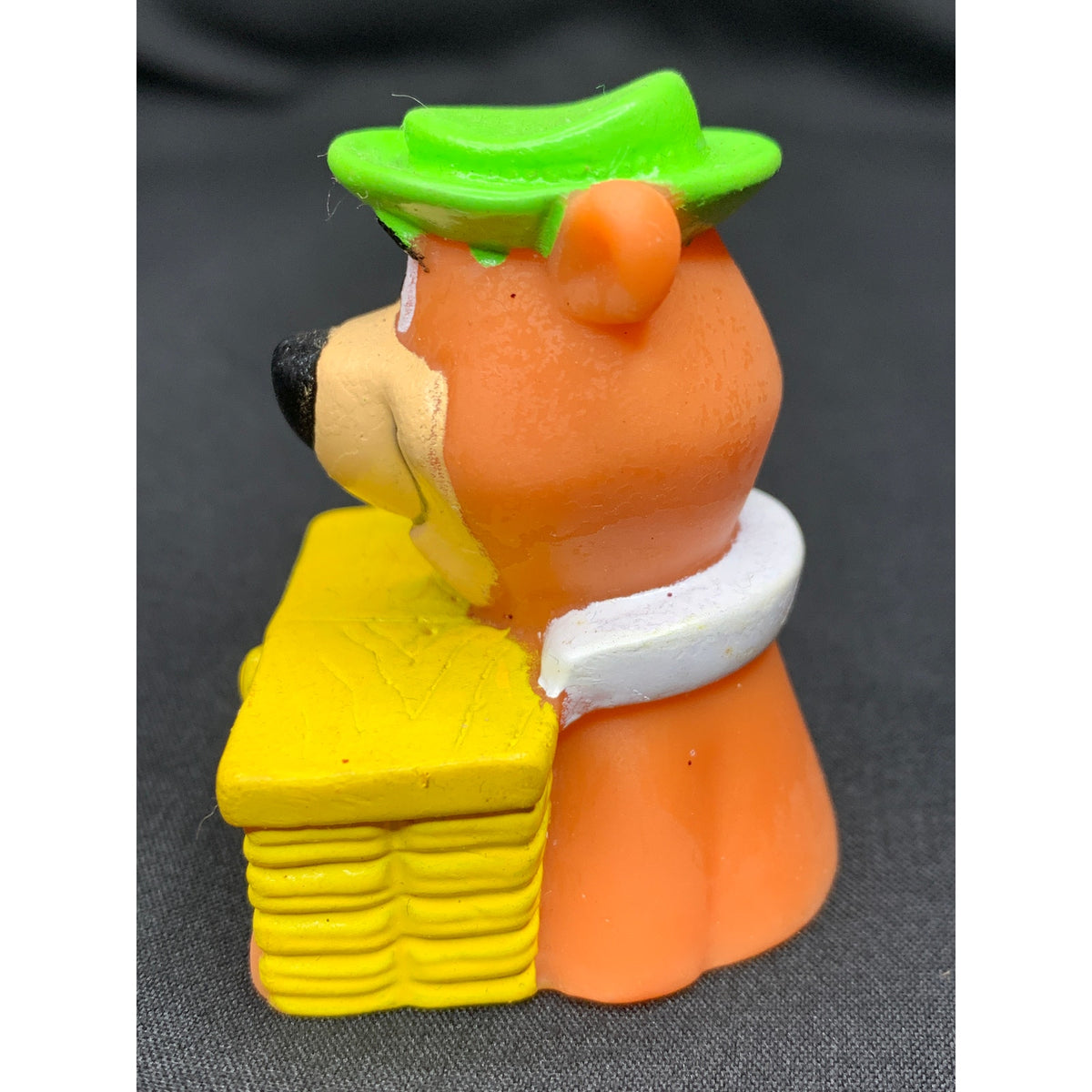 1994 Arby's Yogi Bear Picnic Basket Water Squirter Kids Meal Toy Hanna Barbera