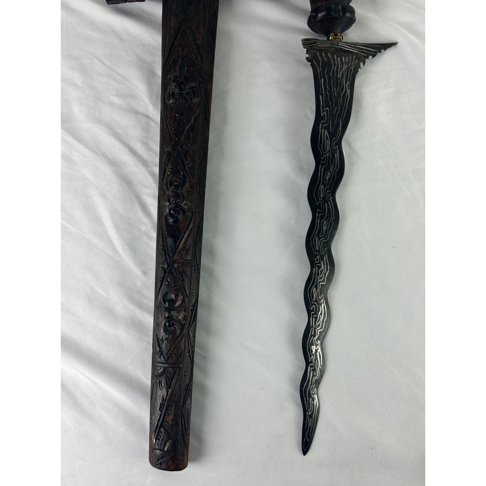 Lot 3 Indonesian Style Kris Keris Daggers Wood Sheaths Display Set