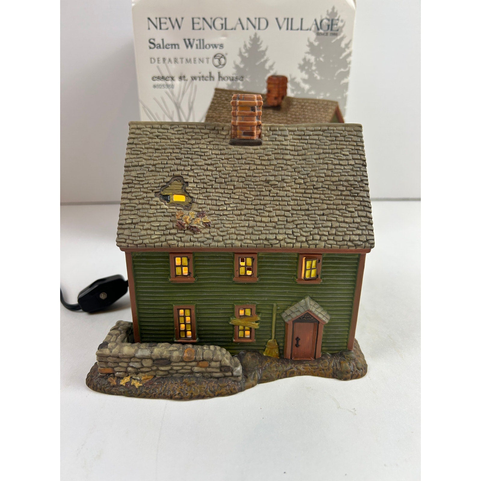 Department 56 Essex St Witch House #4025362 New England Village 2012