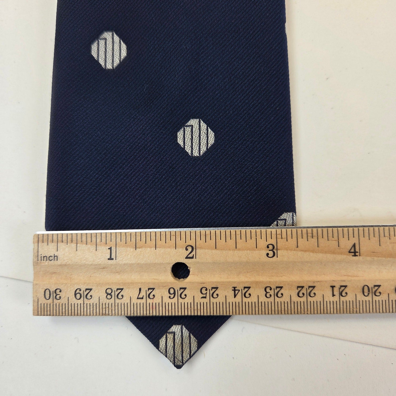 Vintage Givenchy Gentlemen Paris Silk Blend Medallion Necktie Navy 56 x 3.25
