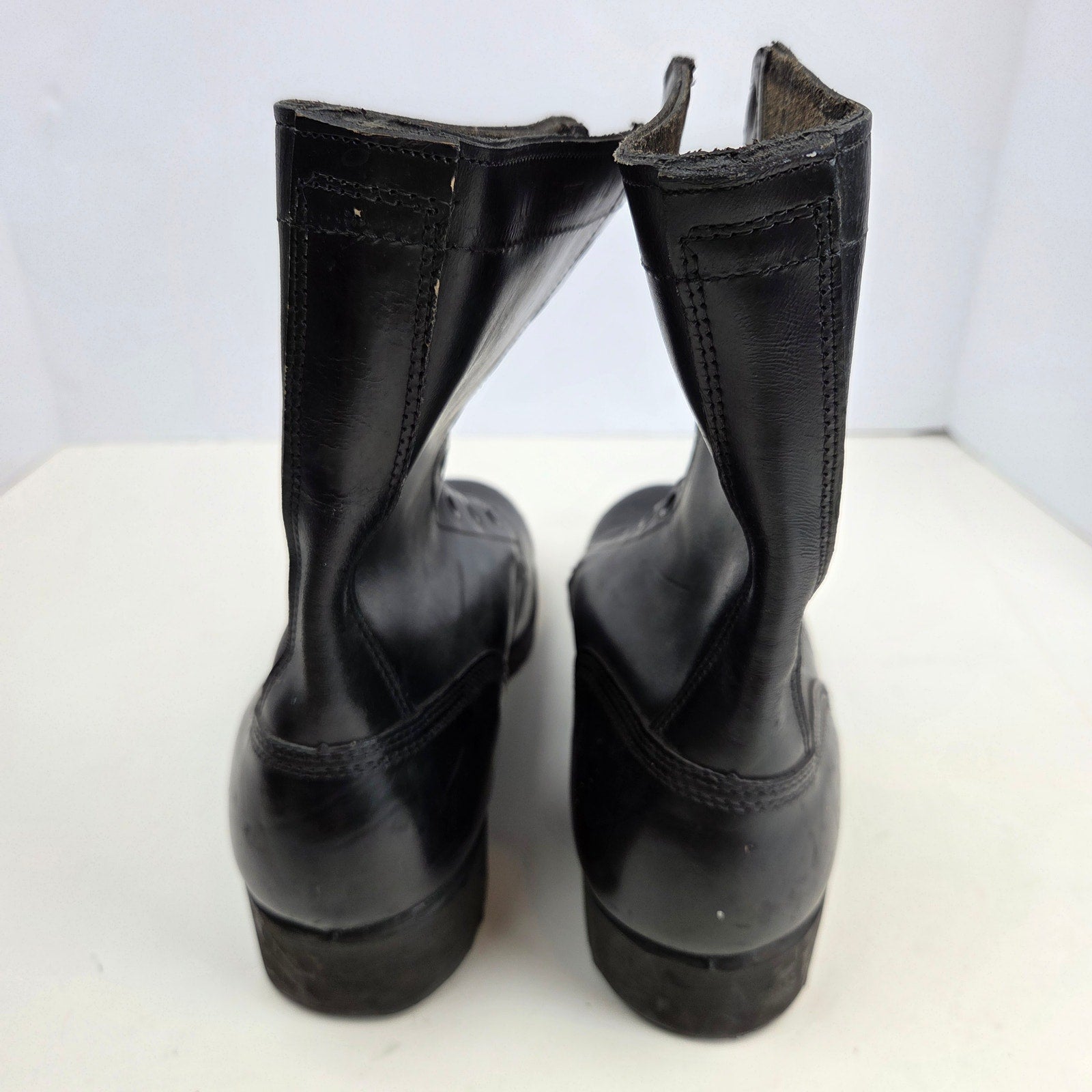 Vintage 1971 USGI Combat Boots 10R Black Leather Vietnam Era Ro-Search Sole