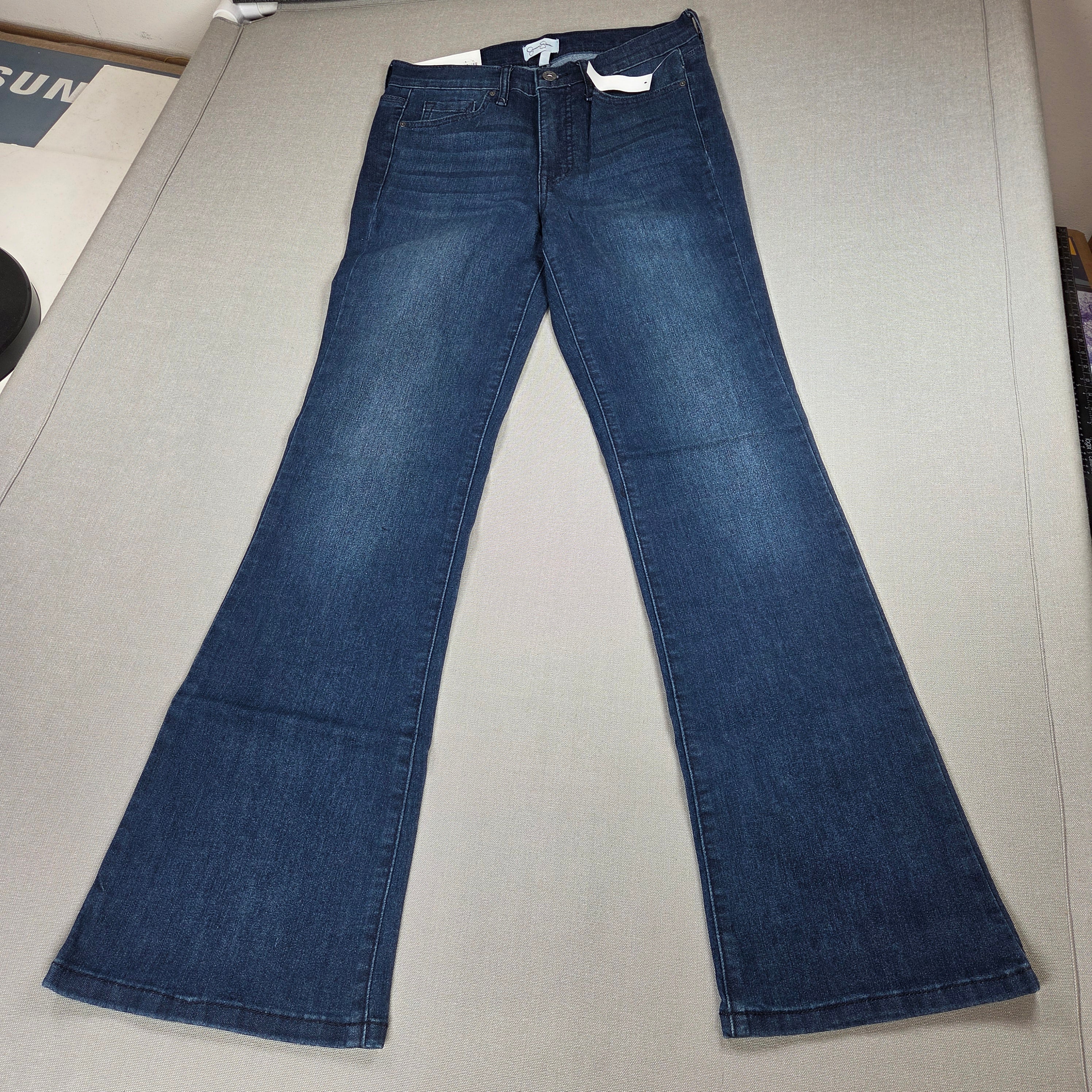 Jessica Simpson Bootcut Jeans Womens Size 4 Mid Rise Slight Flare Stretch