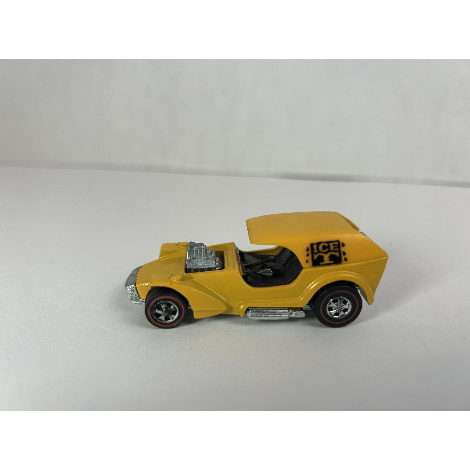 Vintage Hot Yellow 1969 Wheels Redline Ice T Diecast Car Hong Kong W/Button