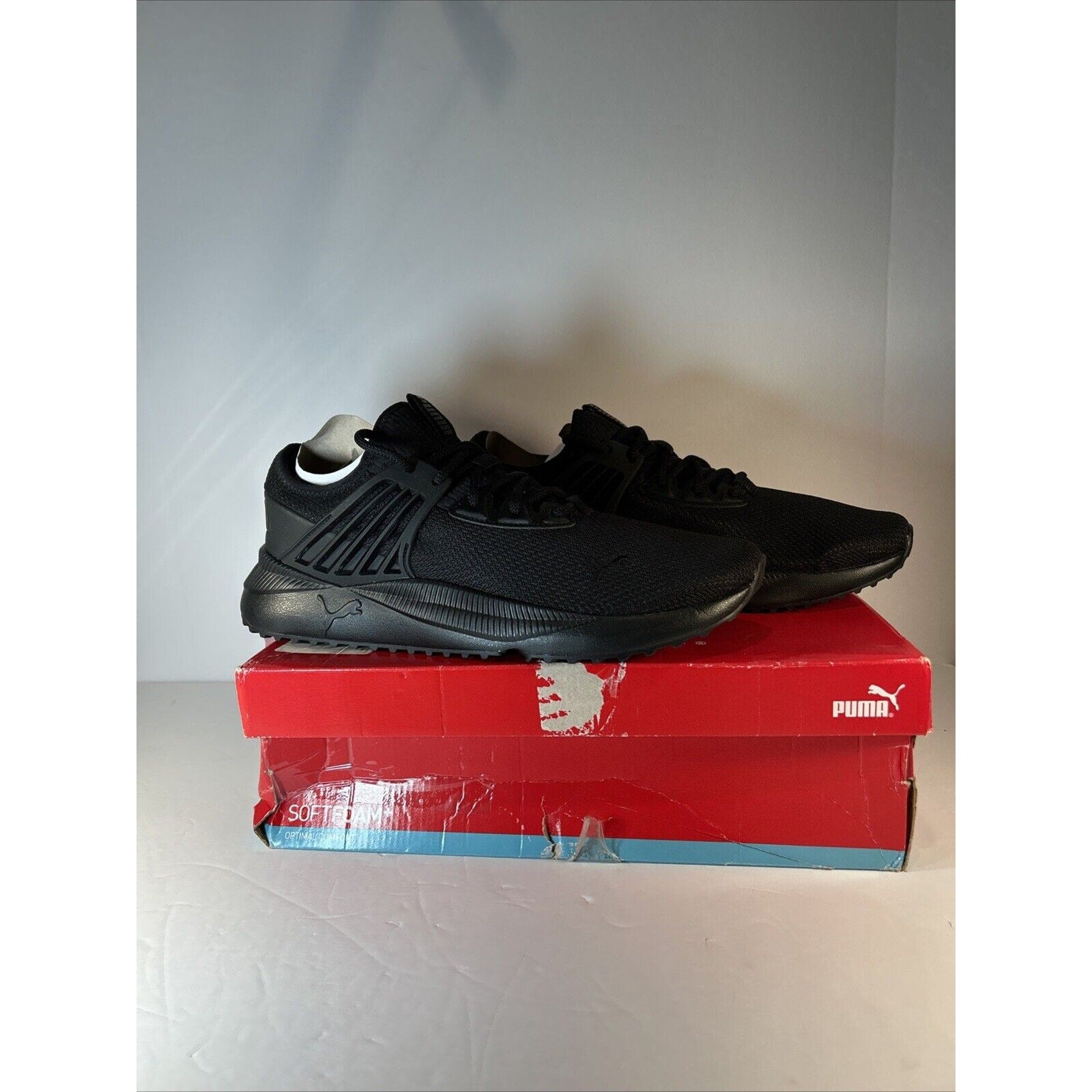 Puma Pacer Future Sneakers Black Knit Men’s Size 12 New in Box (Box Damaged)