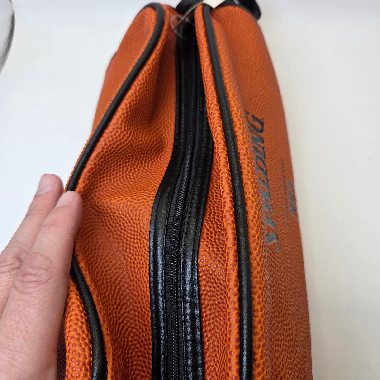 Spalding NBA Official Game Ball Shaving Kit Toiletry Bag NWT