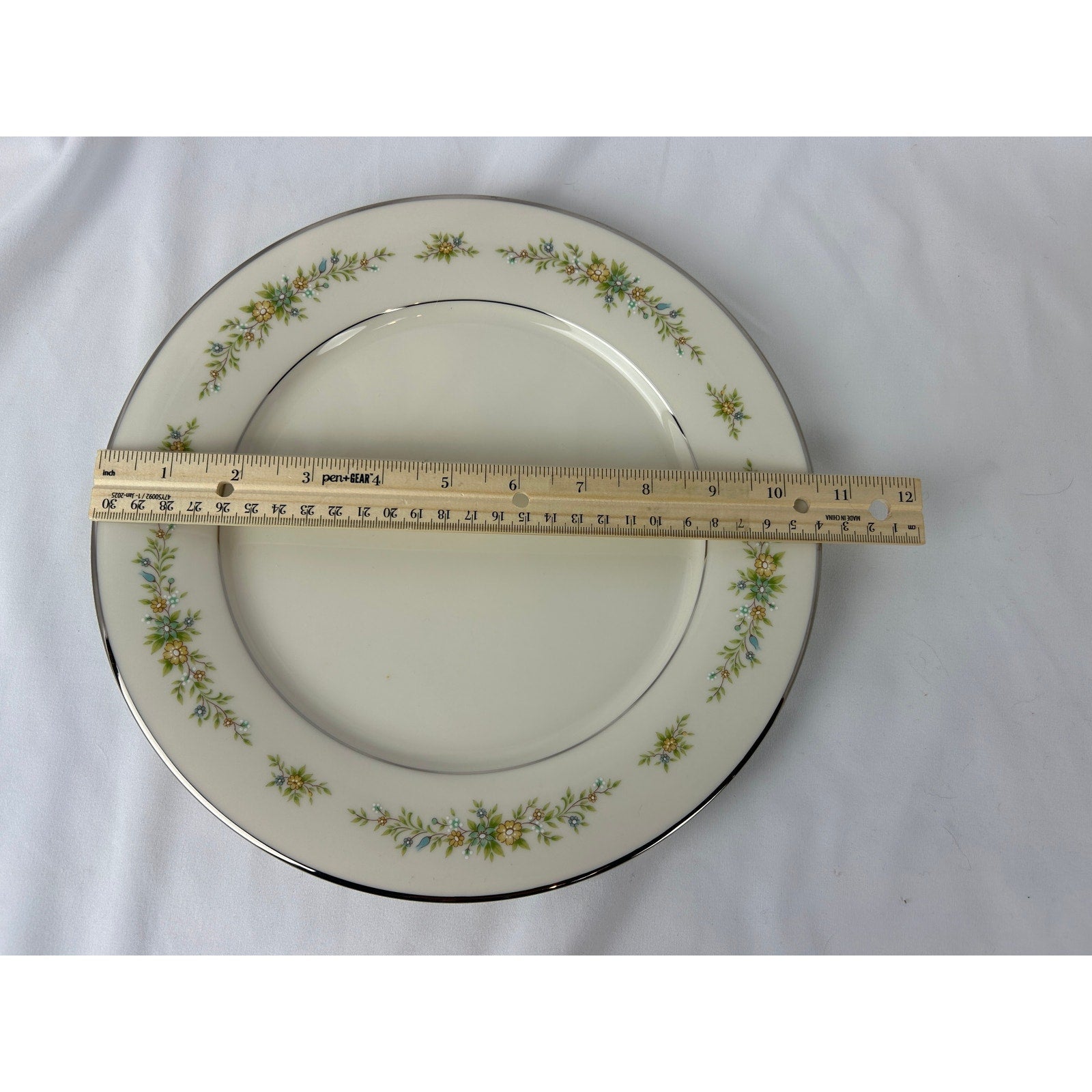 Noritake Christina 7056 Ivory China Dinner Plate 10.25 Inch Floral Silver Rim