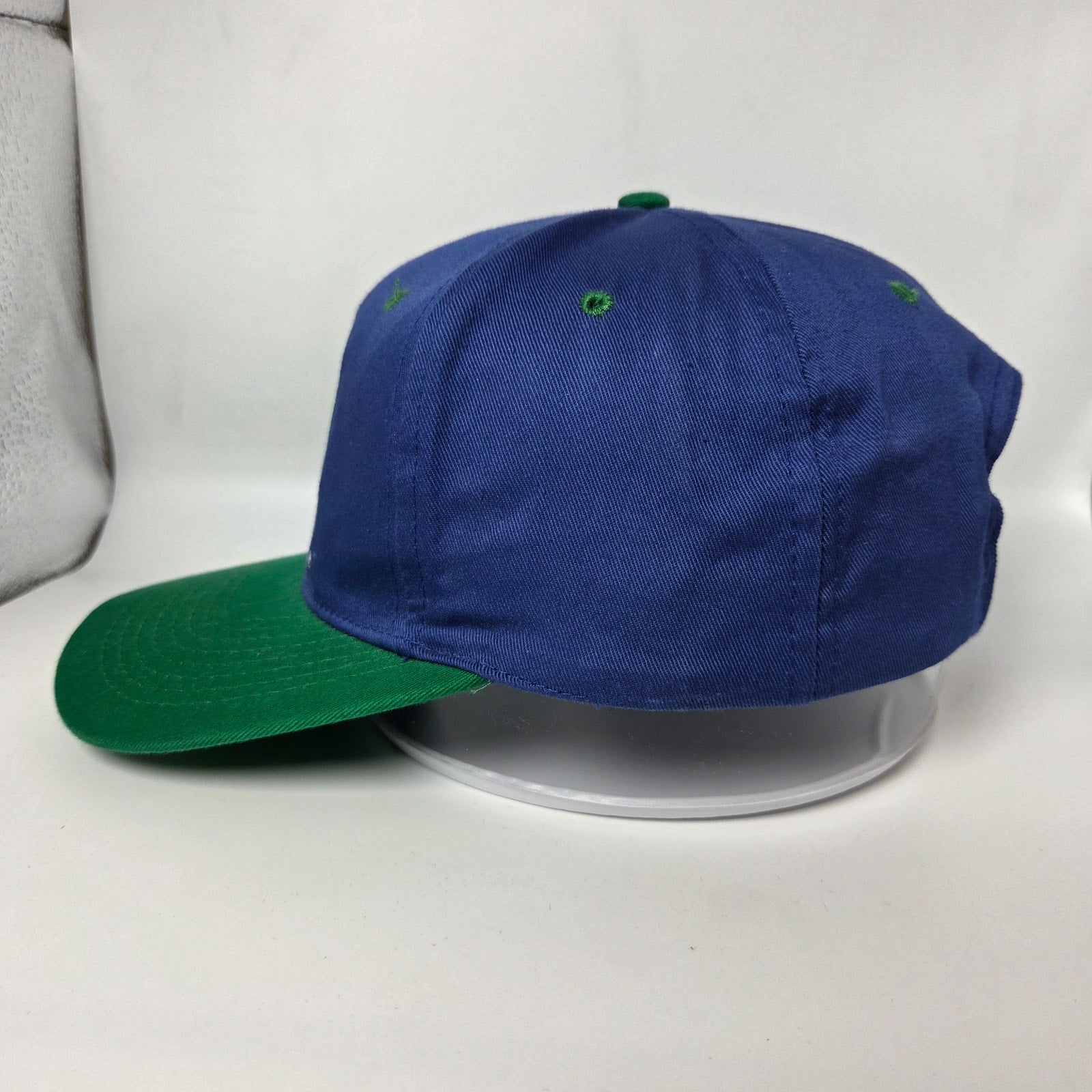 MN Timberwolves Vintage Snapback Hat Drew Pearson Old Logo 90s OSFM Small Fit