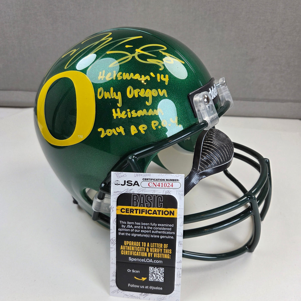Marcus Mariota Heisman Autographed Oregon Ducks Replica Helmet JSA COA