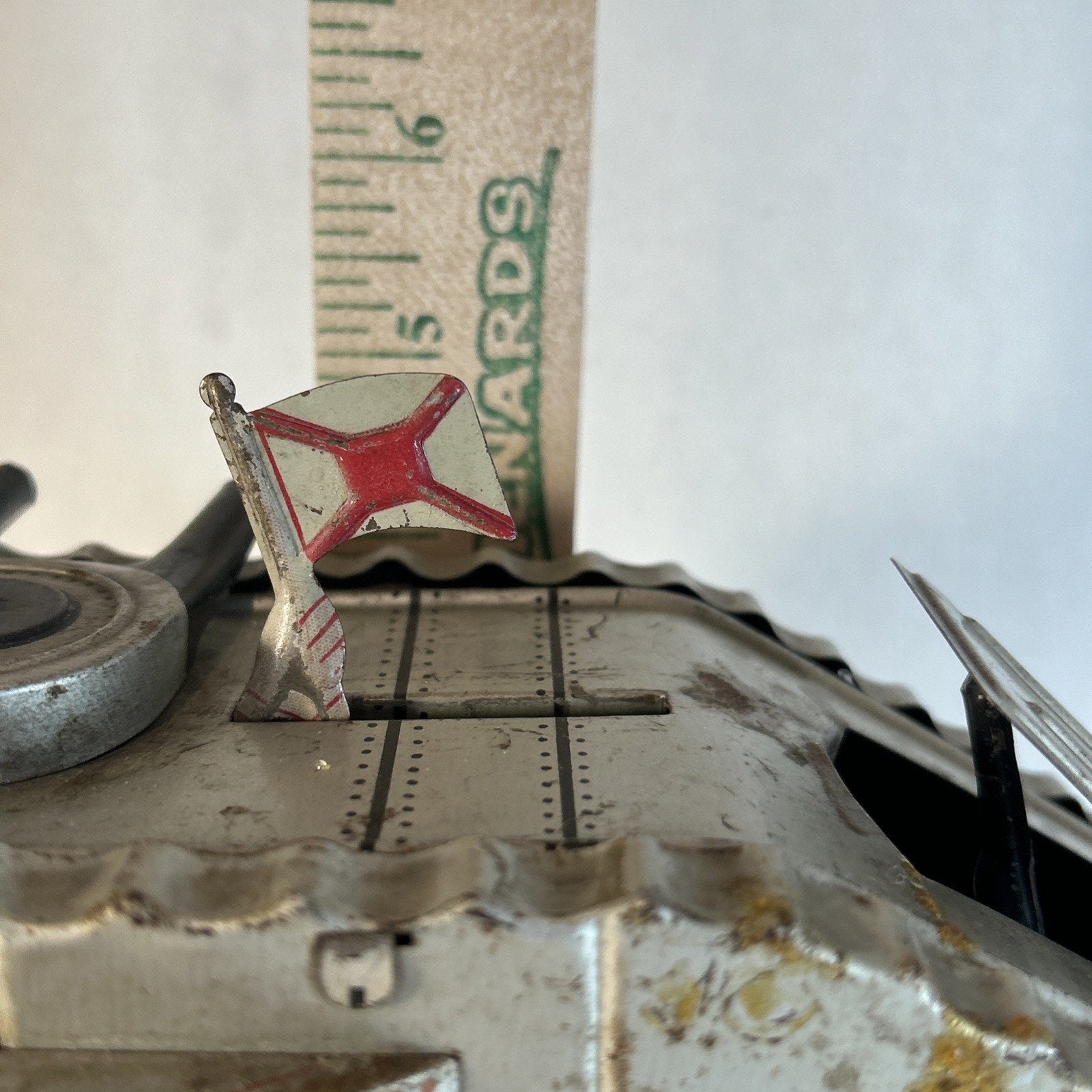 Vintage 1930s Marx Tin Litho Wind-Up Doughboy Tank – Silver – Works