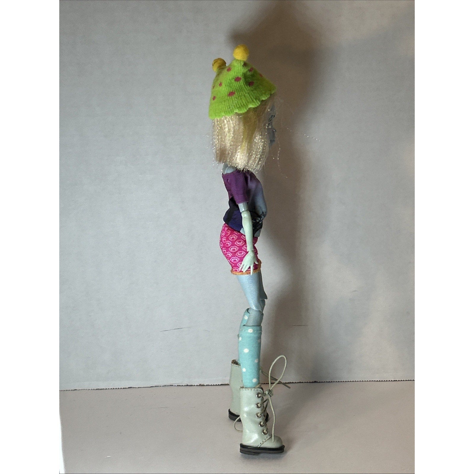 OOAK Repaint Monster High BJD Doll Blonde Hair Green Hat Pink Skirt Boots