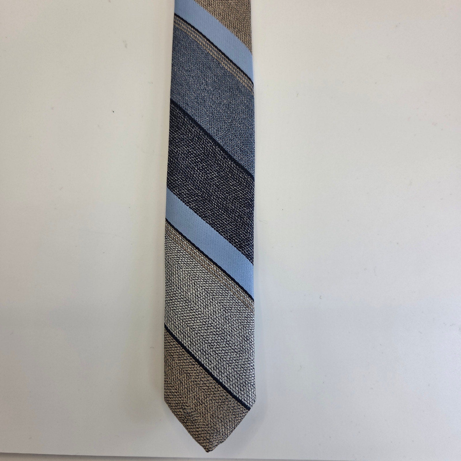 Vintage 1970s Johnny Carson Striped Polyester Tie 3” Wide Made USA
