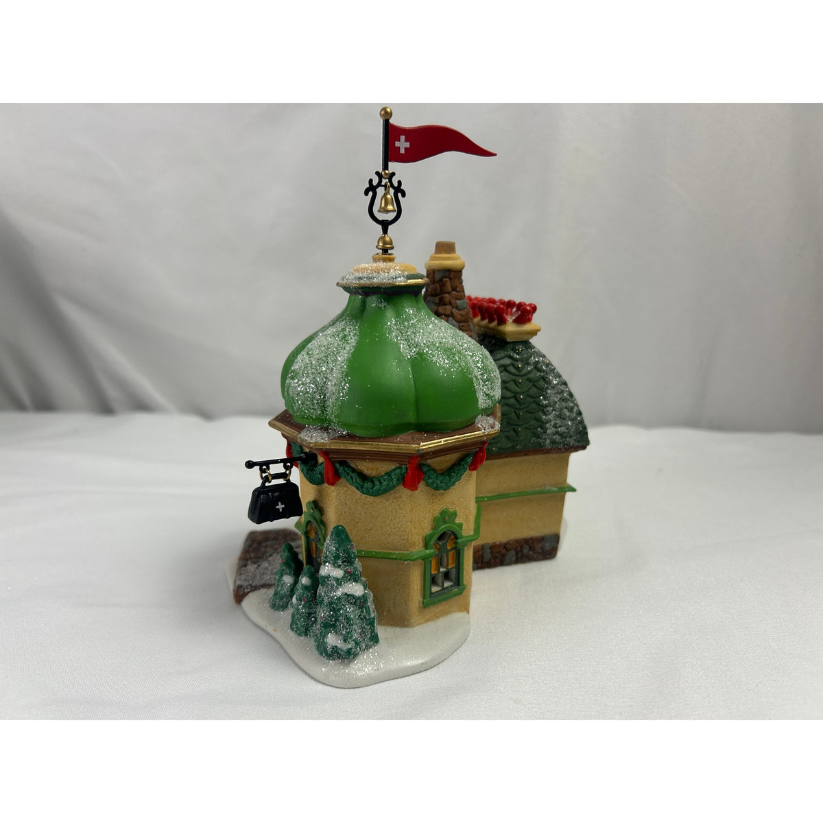 Dept 56 Cold Care Clinic 56703 North Pole Elf Land Lighted Retired 1999 Box