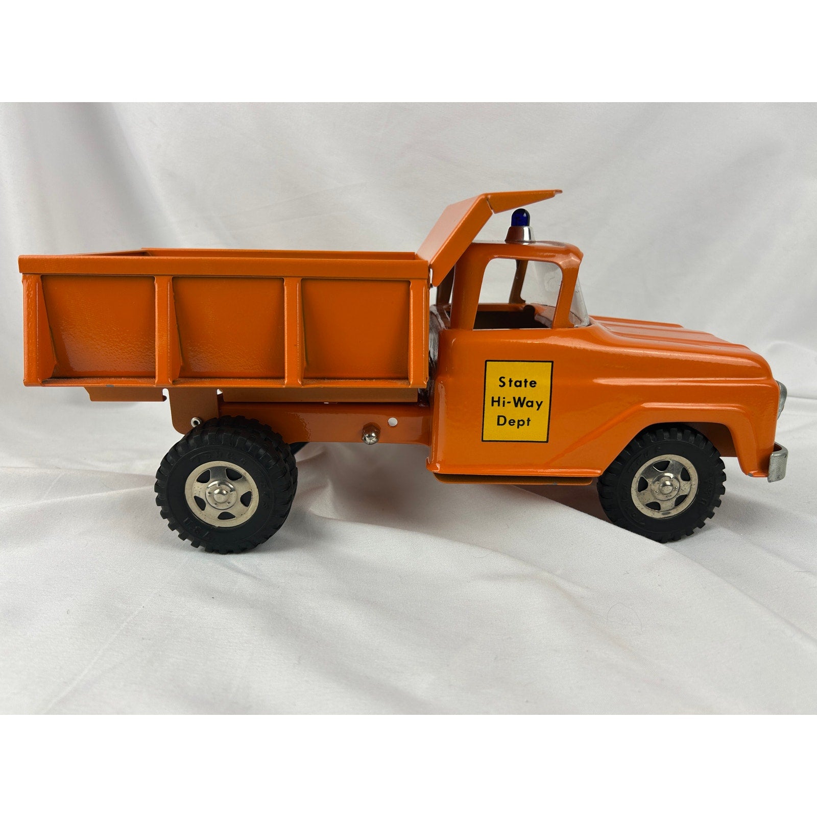 Vintage Tonka State Hi Way Dept Hydraulic Dump Truck Pressed Steel 1950s